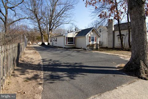 38 RANCOCAS AVENUE CLEMENTON NJ 08021