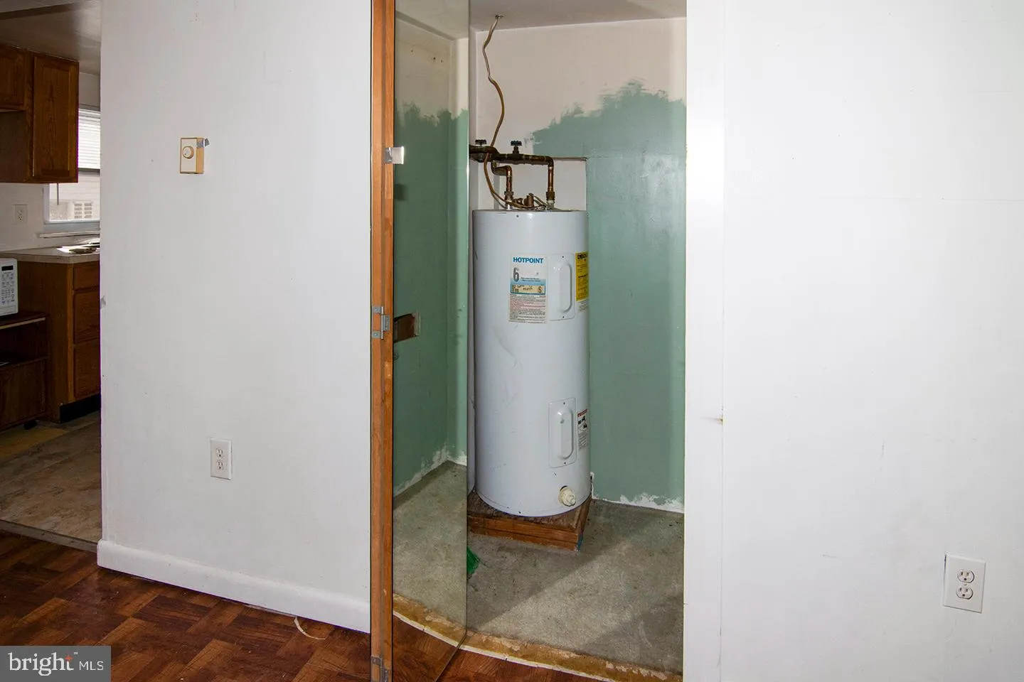 Clementon, New Jersey 08021, United States, 2 Bedrooms Bedrooms, ,1 BathroomBathrooms,Residential,Pending,89300