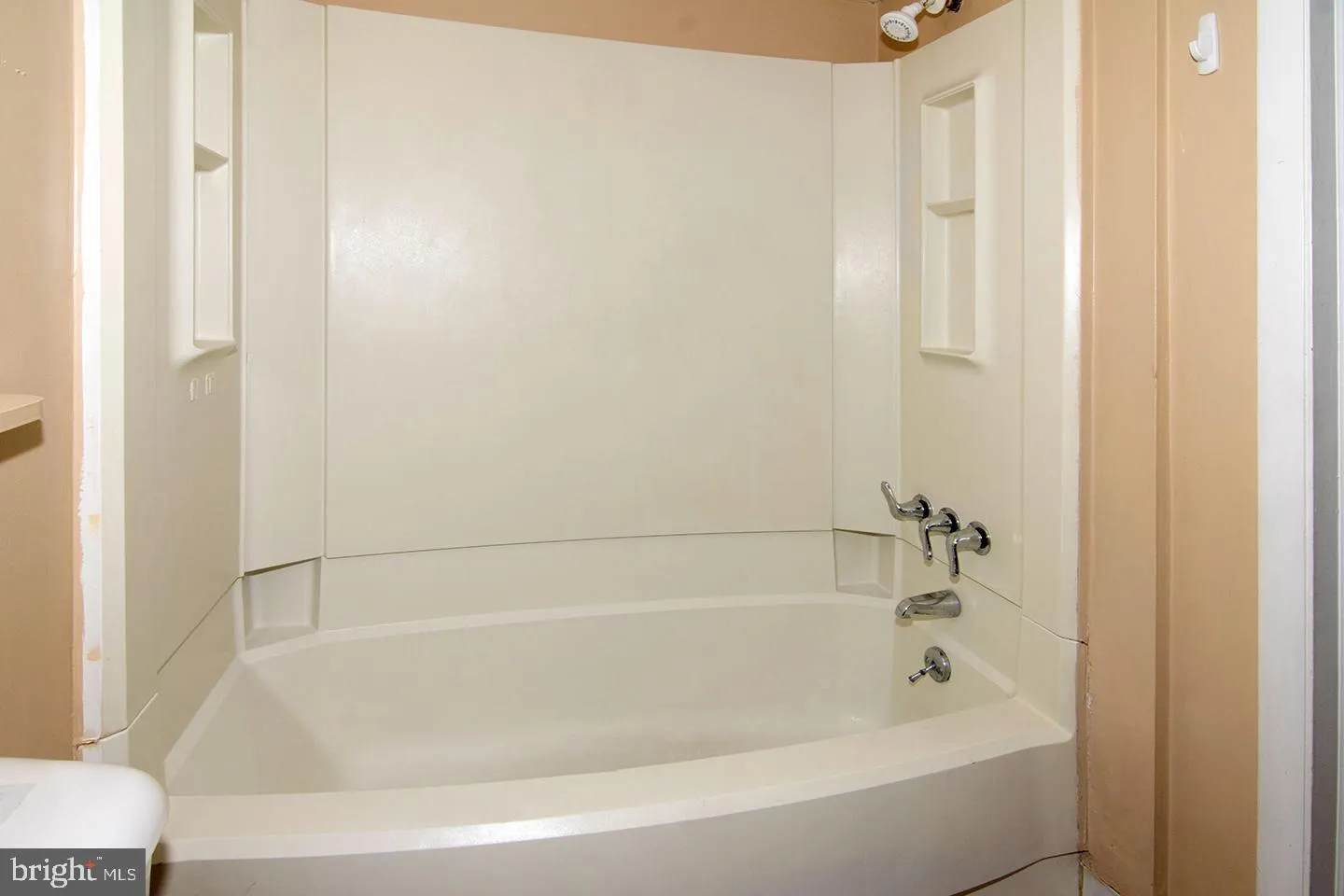 Clementon, New Jersey 08021, United States, 2 Bedrooms Bedrooms, ,1 BathroomBathrooms,Residential,Pending,89300