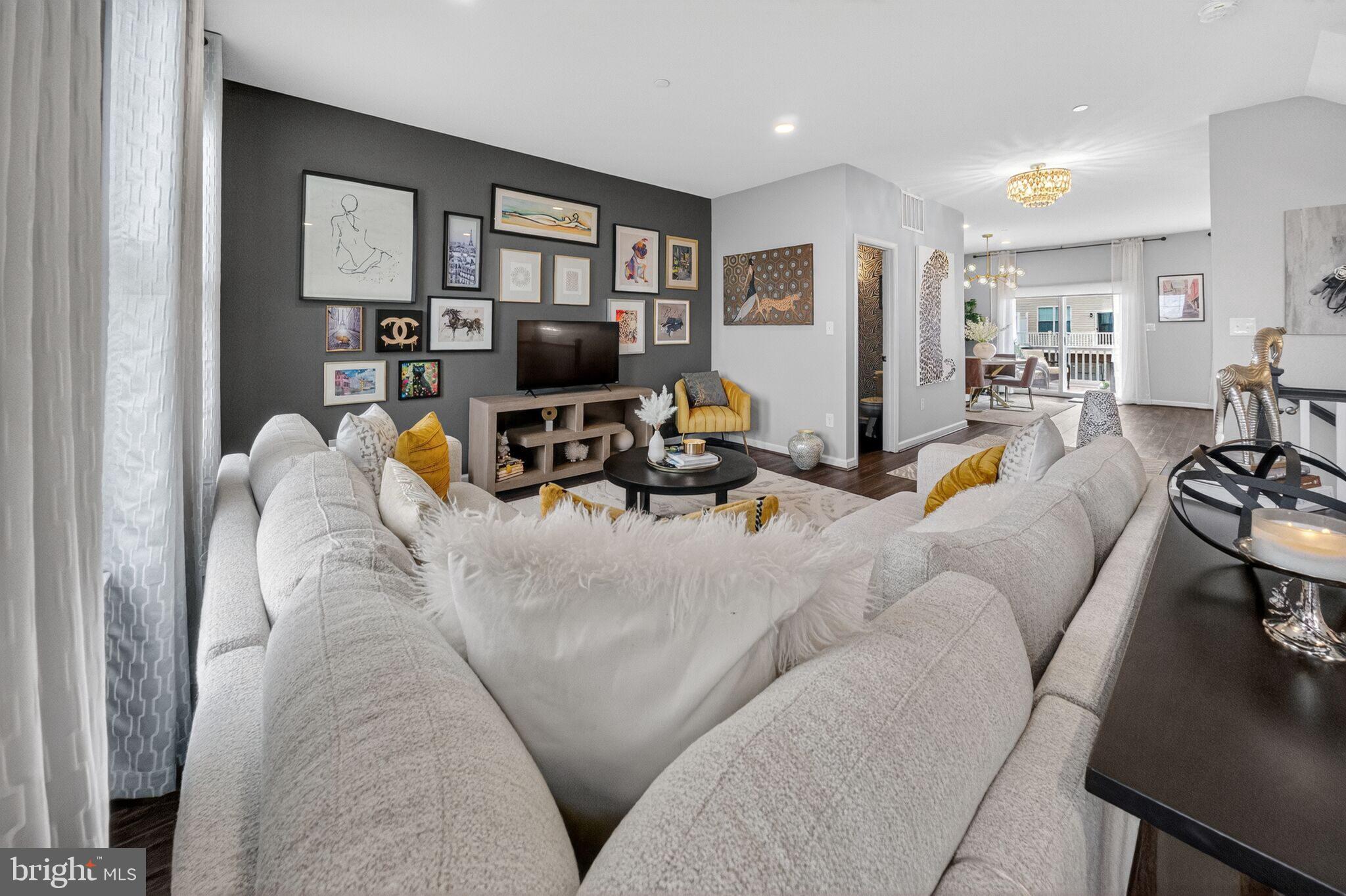 ELLENDALE - Residential