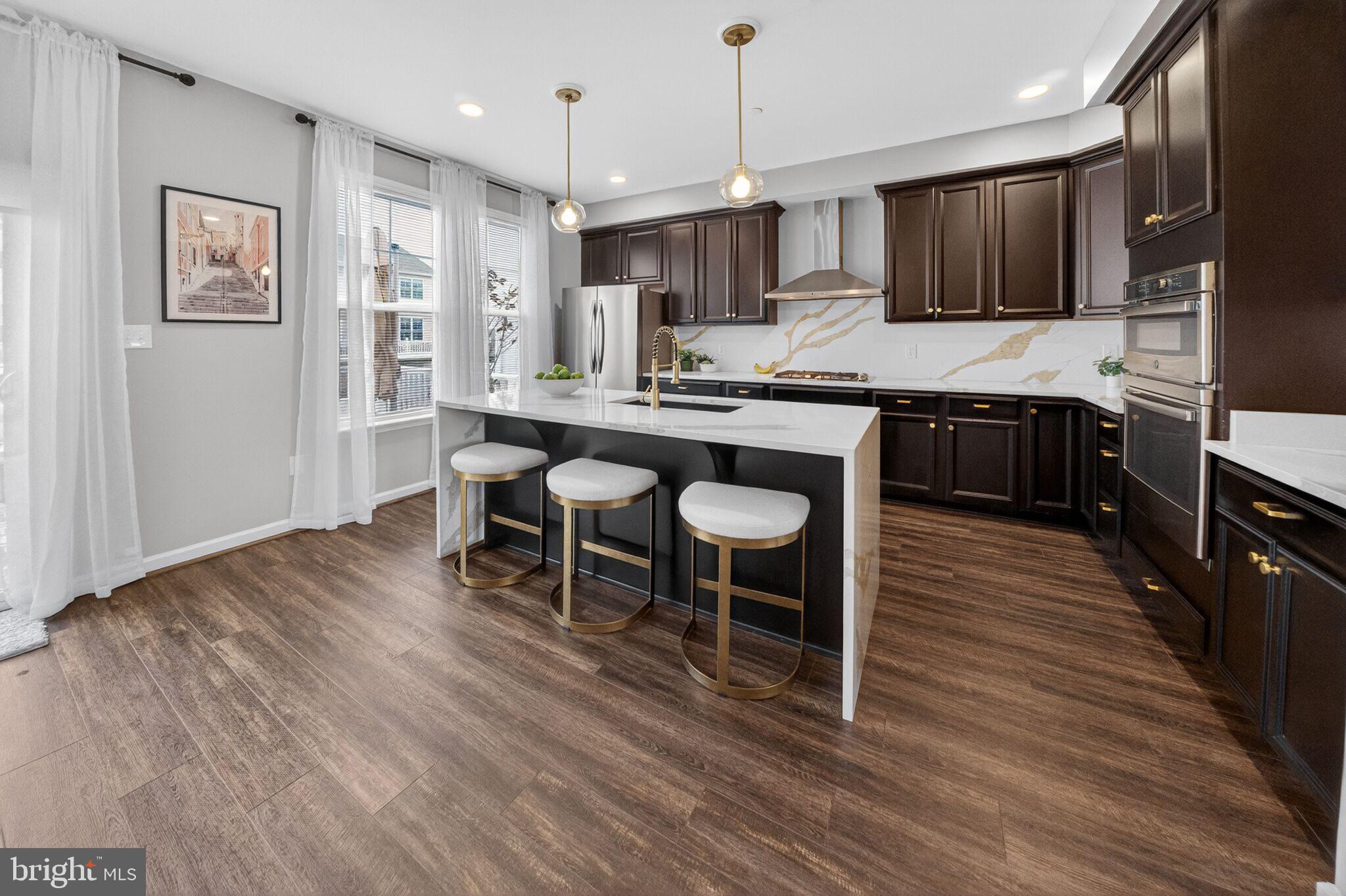 238 LIAM THOMAS LANE