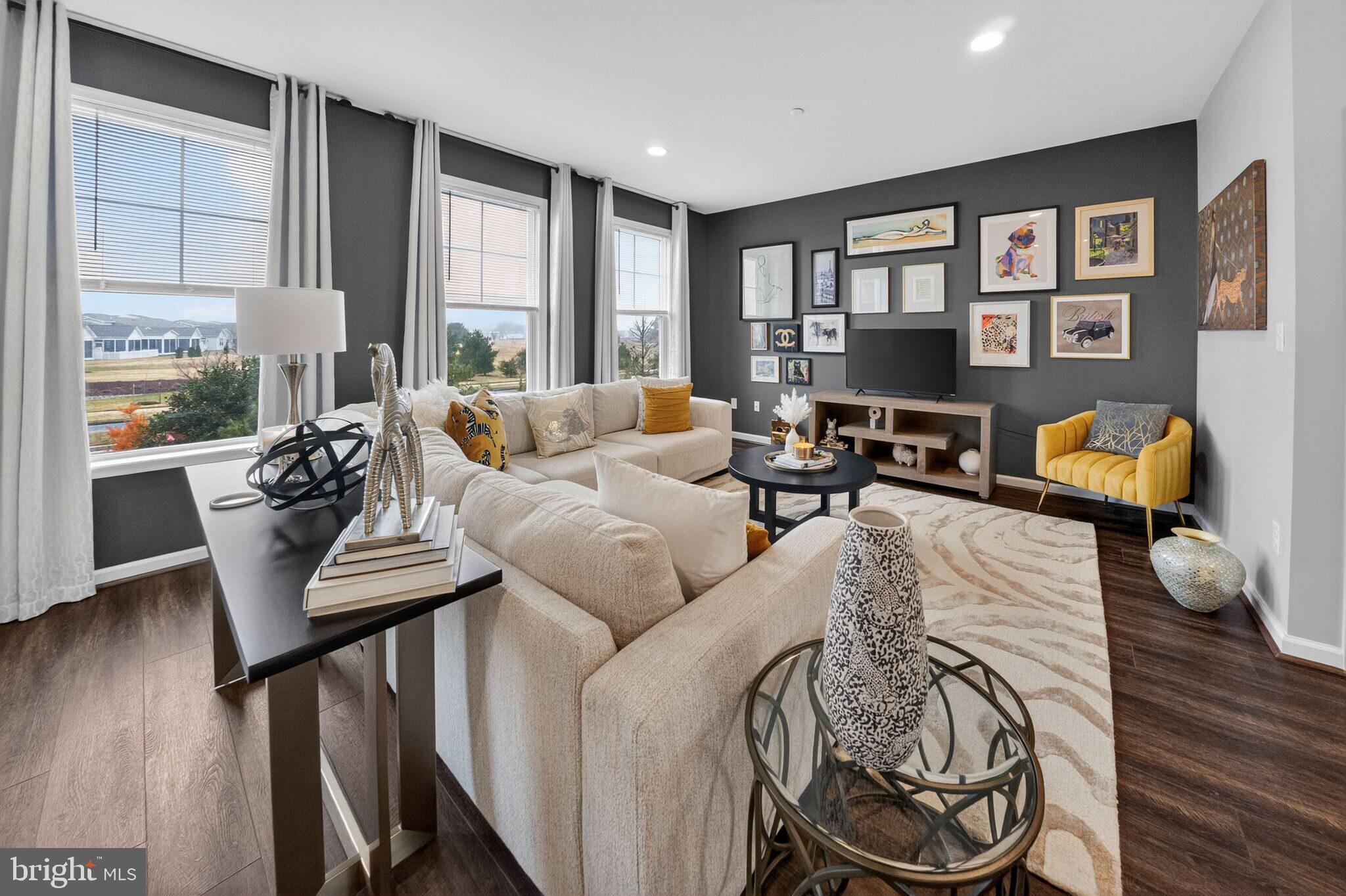 ELLENDALE - Residential