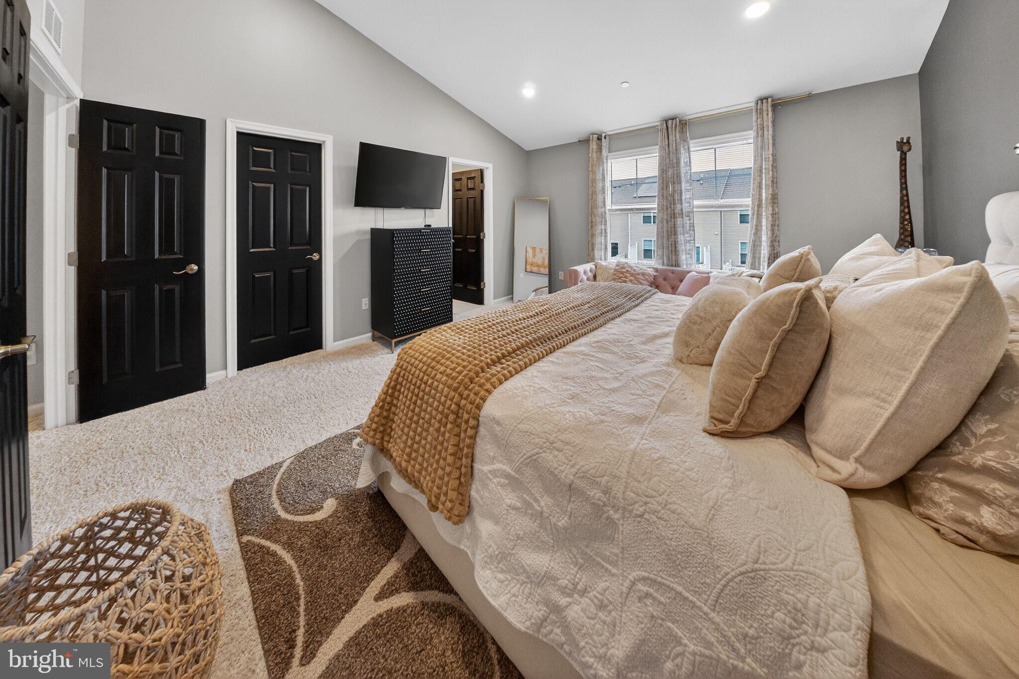 ELLENDALE - Residential