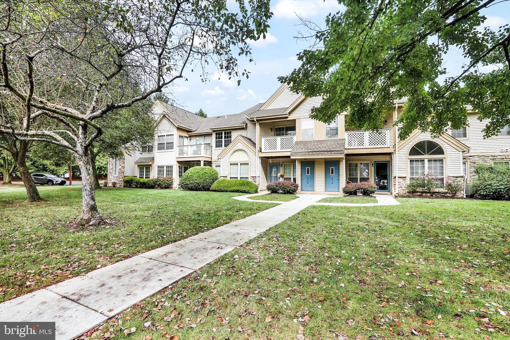 MONTGOMERY BROOKE - Residential