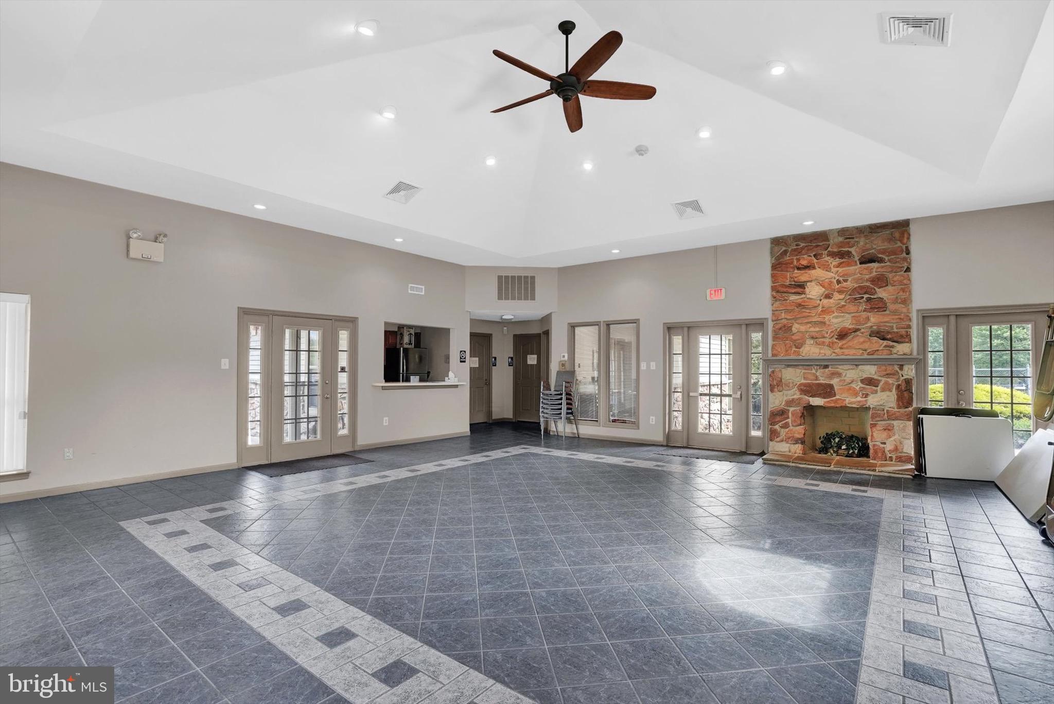 MONTGOMERY BROOKE - Residential