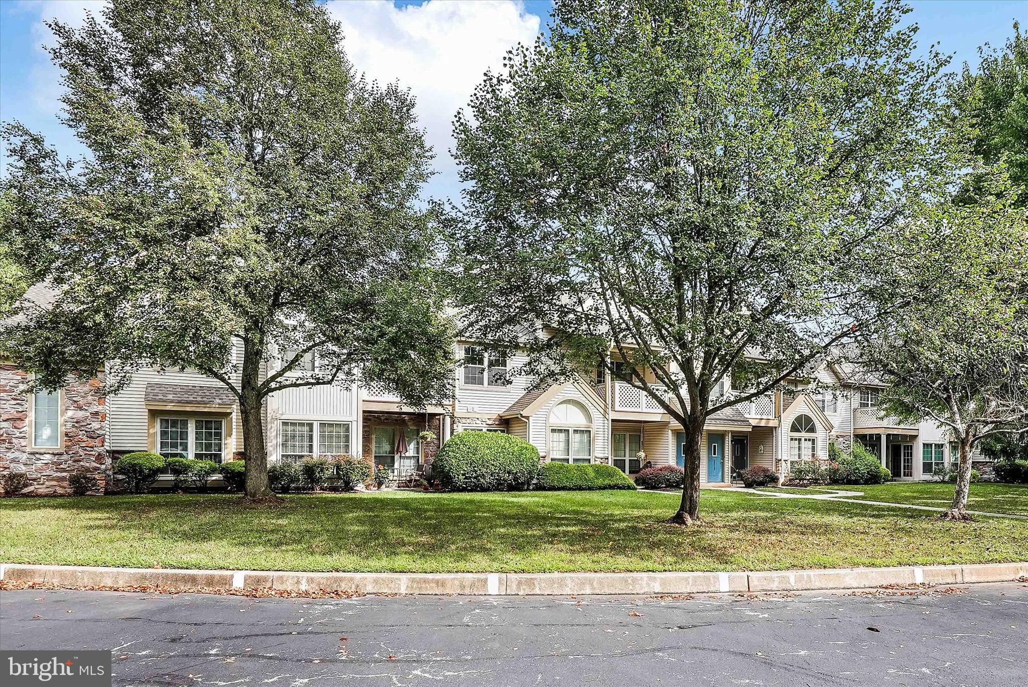 MONTGOMERY BROOKE - Residential