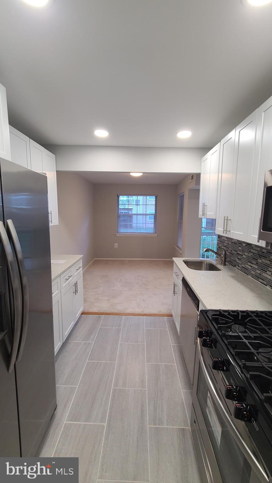 1916 WILSON LANE 201