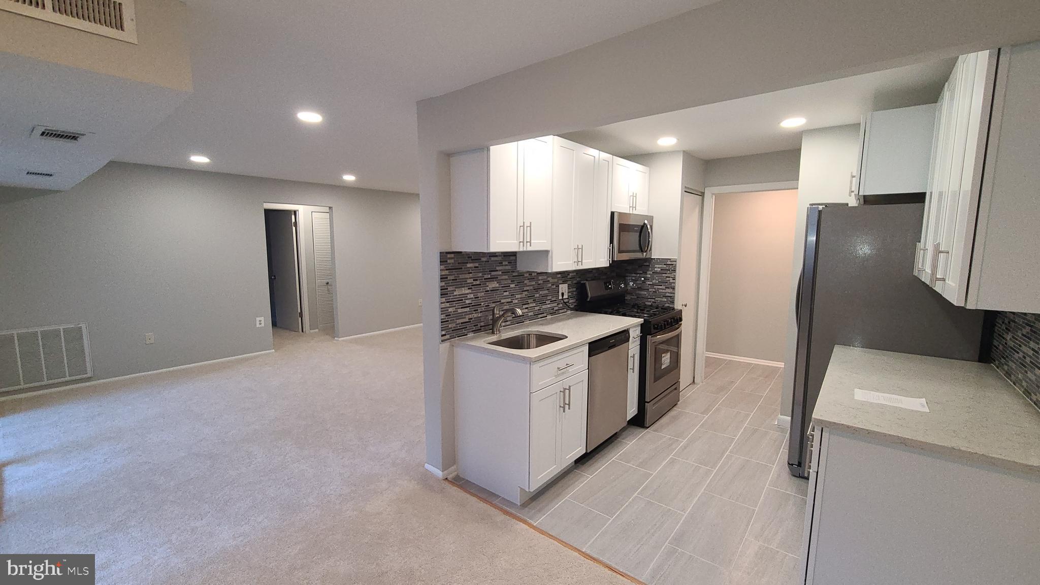 MC LEAN CHASE - Residential Lease