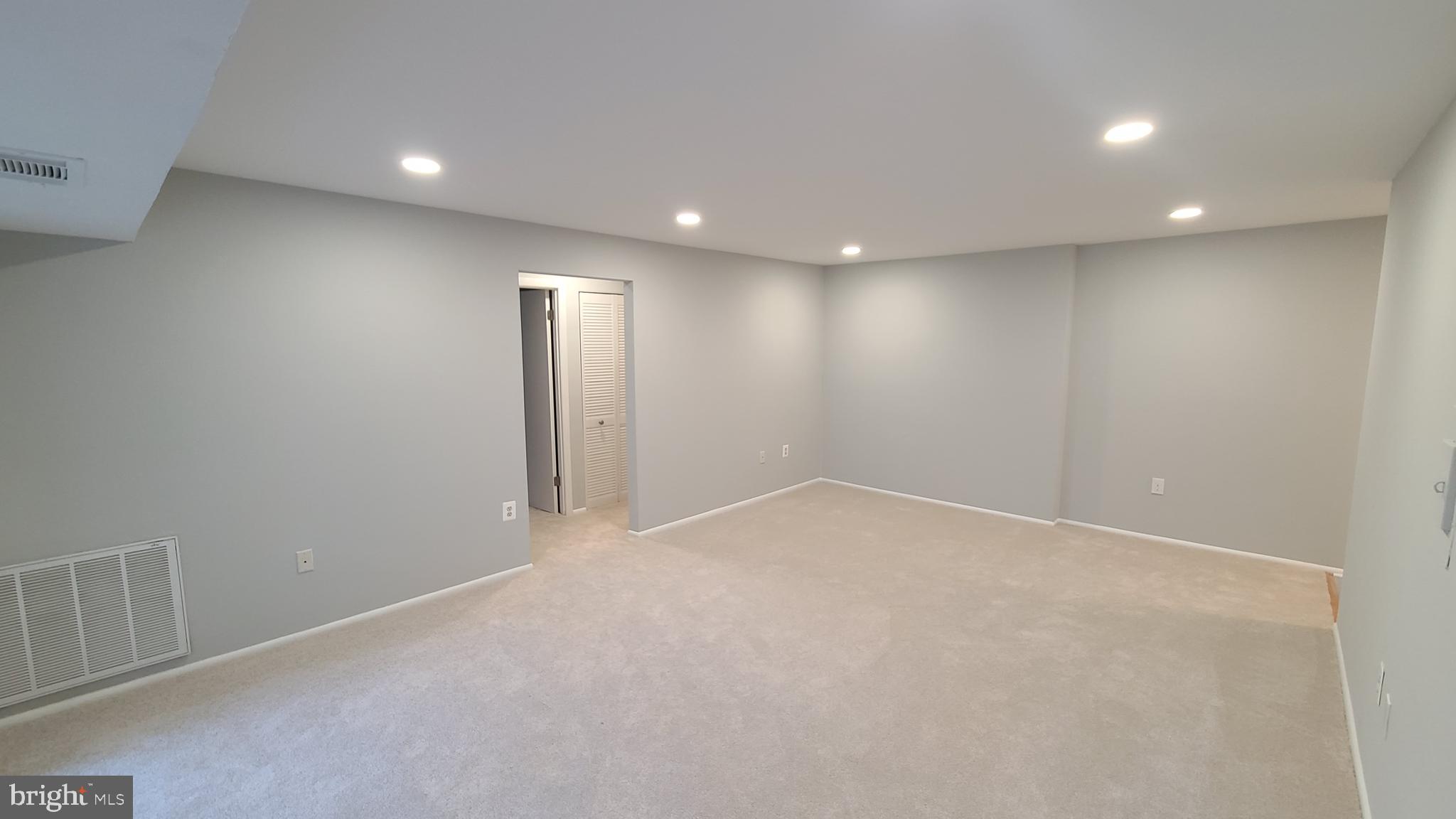 MC LEAN CHASE - Residential Lease