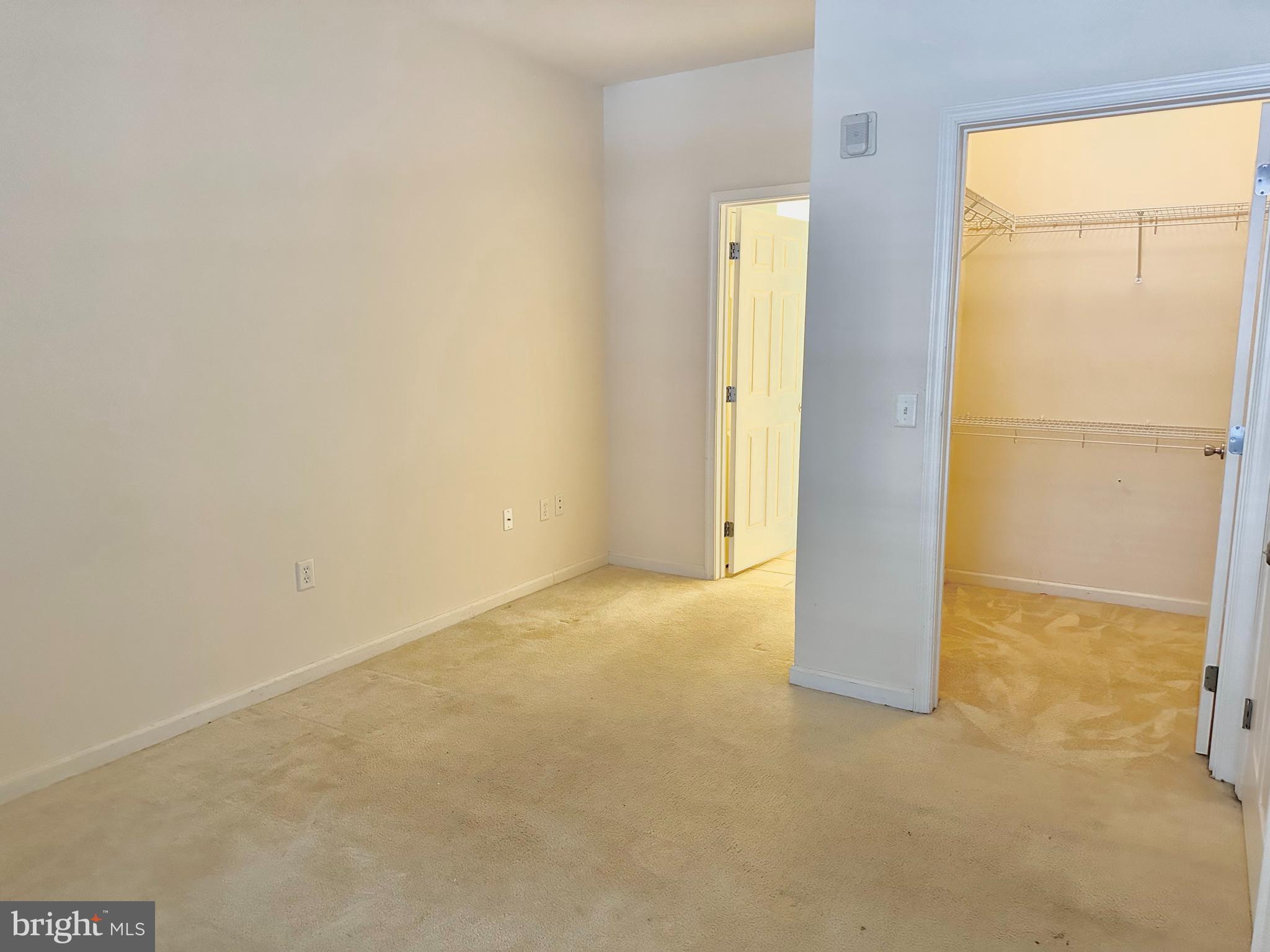 THE COLONNADE AT KENTLANDS - Residential