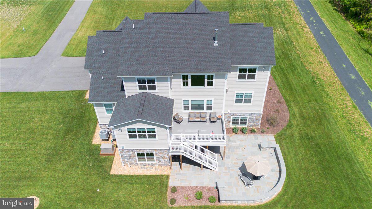 7172 MEADOWBROOKE DRIVE