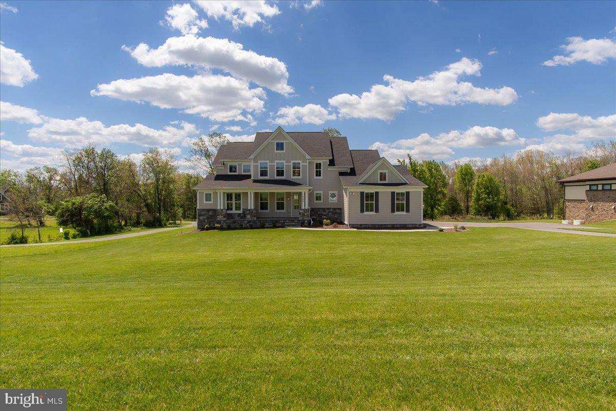 7172 MEADOWBROOKE DRIVE