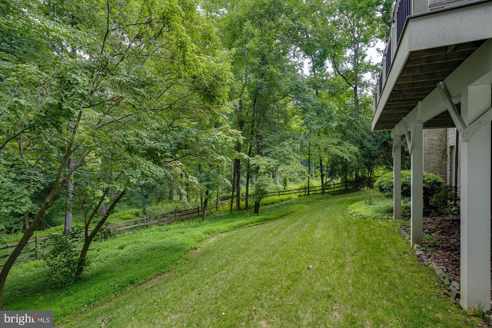 HUNTER'S CREST - Residential