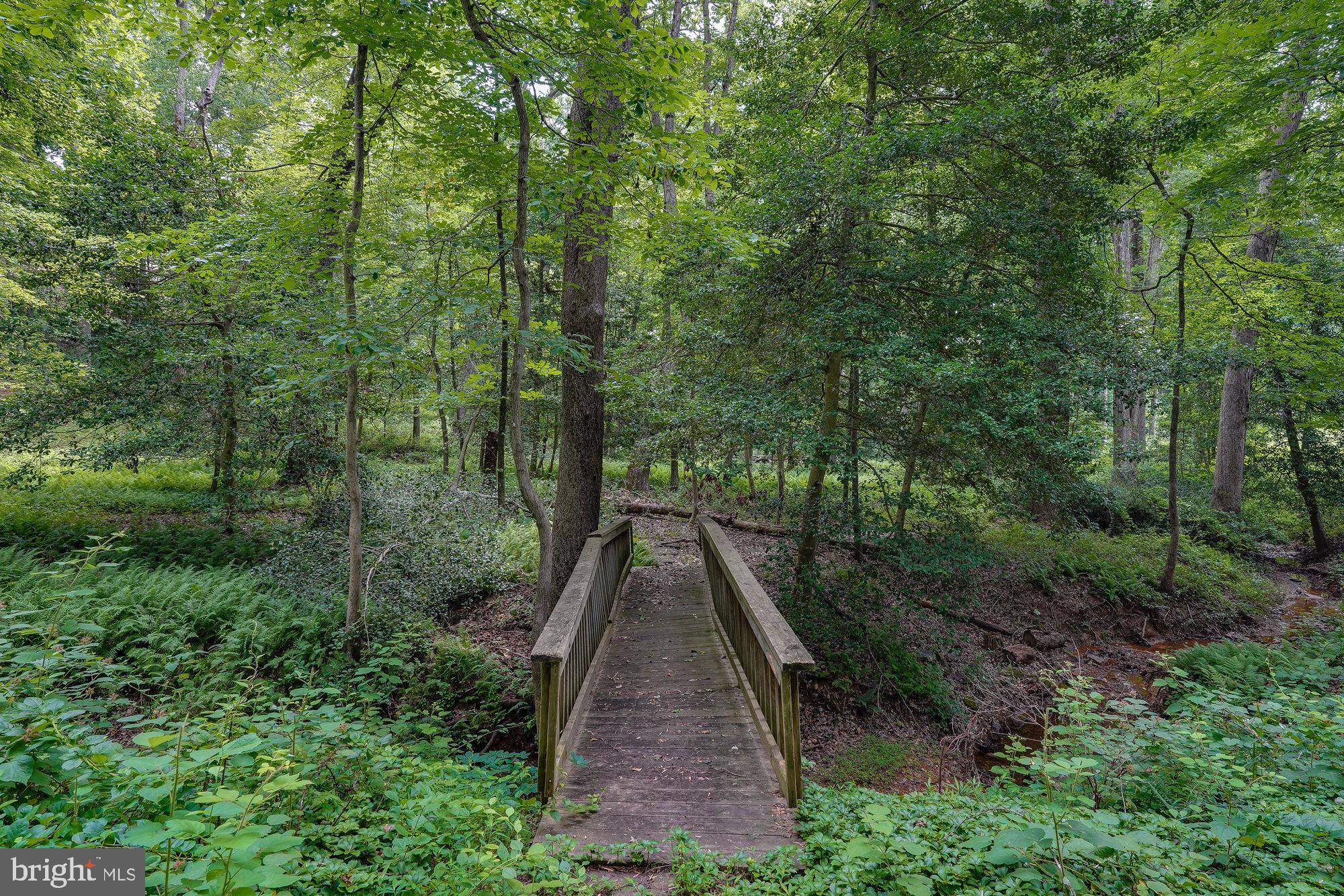 HUNTER'S CREST - Residential