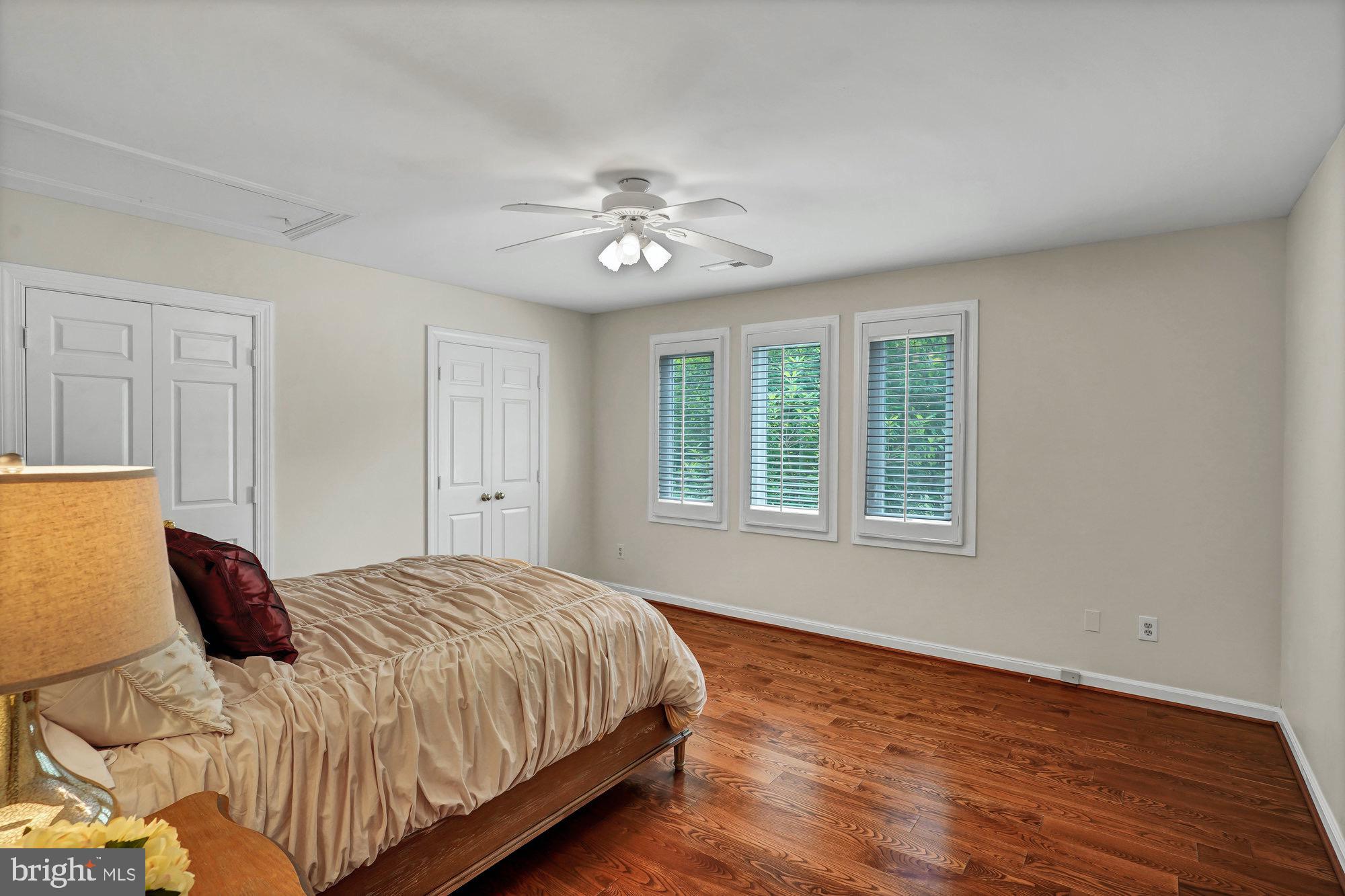 HUNTER'S CREST - Residential