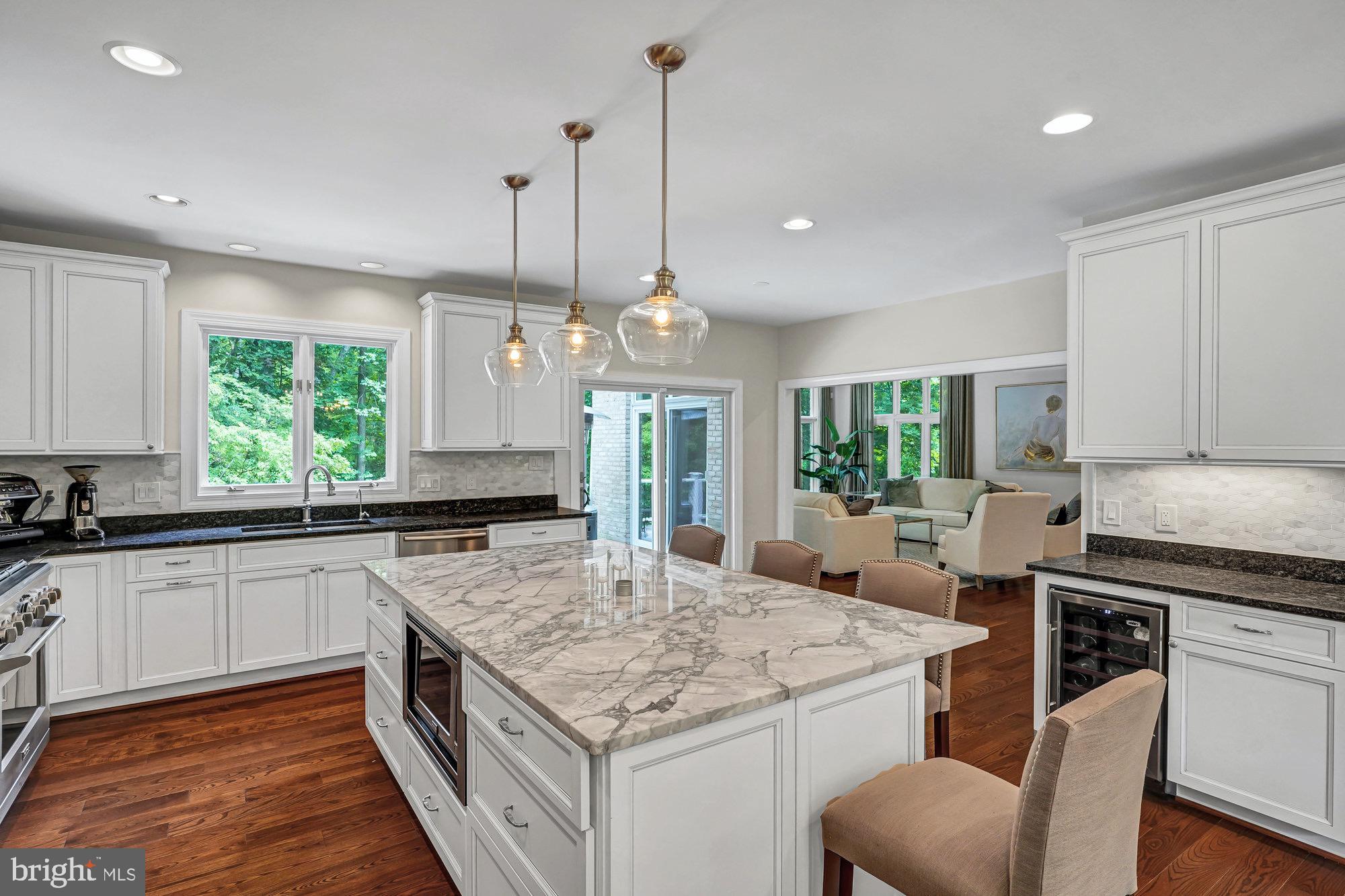 HUNTER'S CREST - Residential