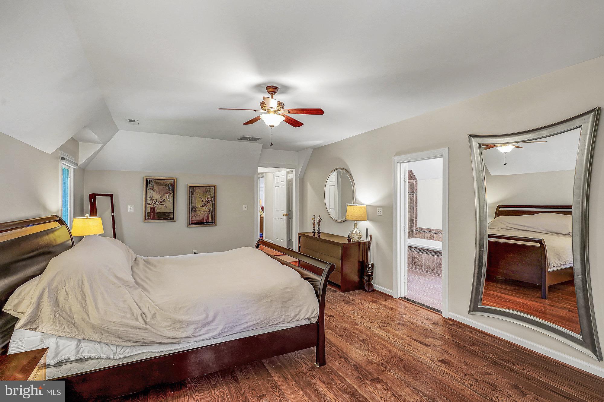 HUNTER'S CREST - Residential