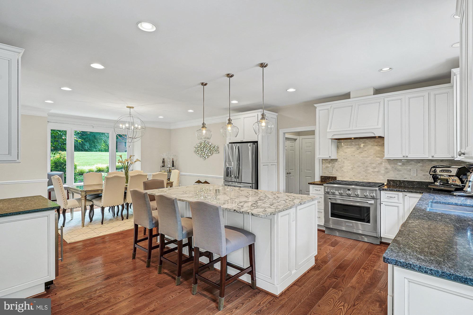 HUNTER'S CREST - Residential