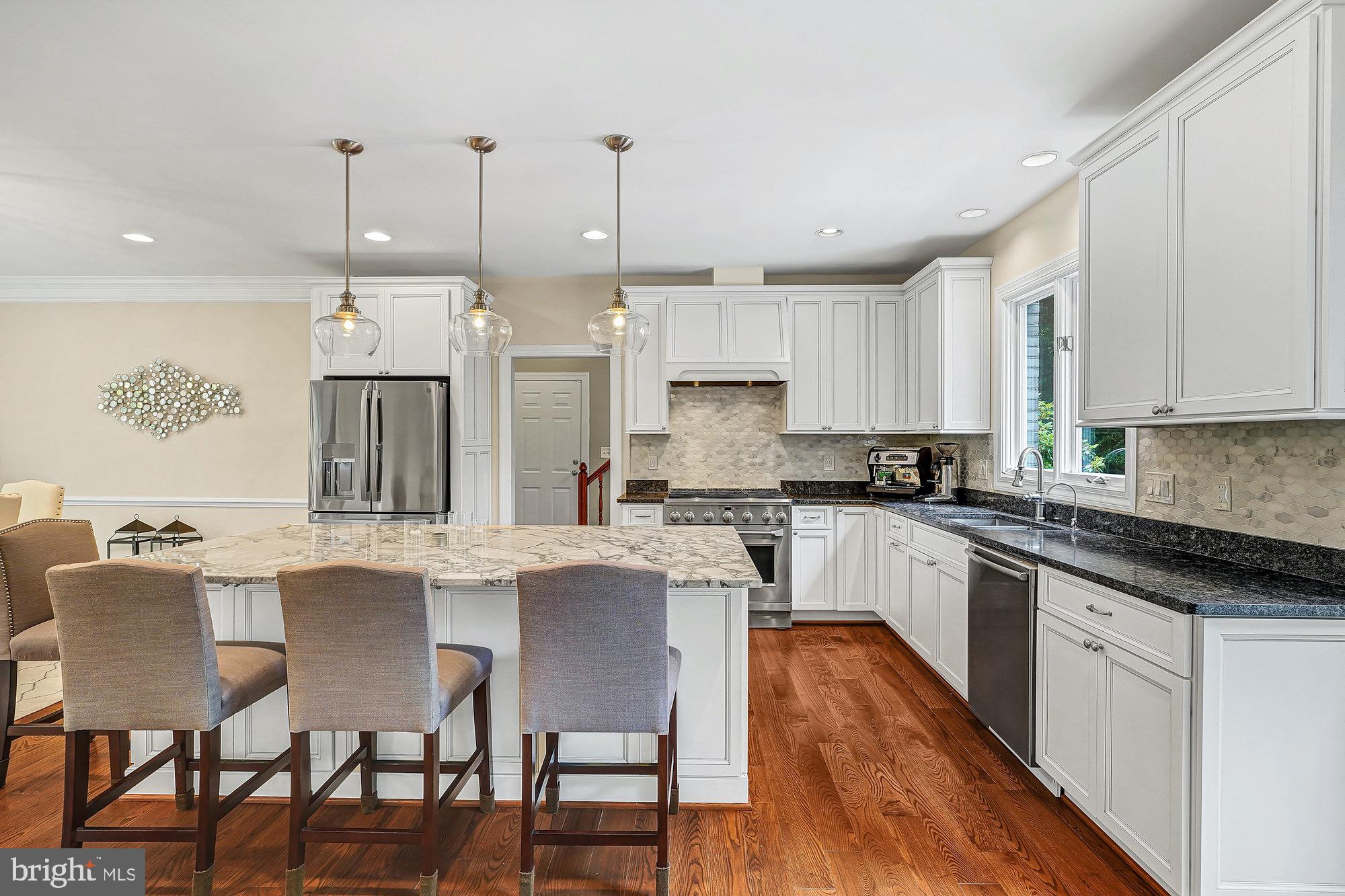 HUNTER'S CREST - Residential