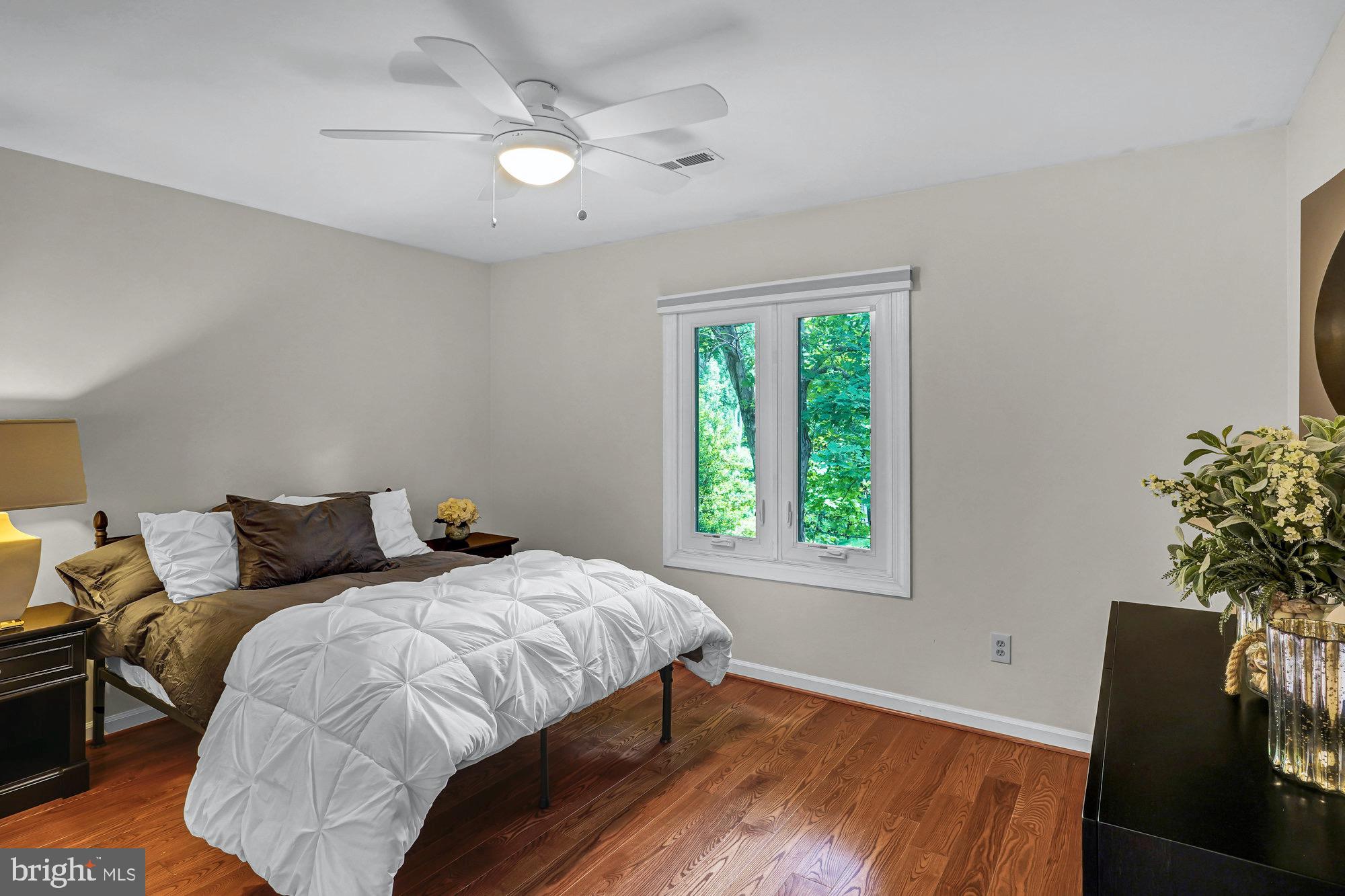 HUNTER'S CREST - Residential