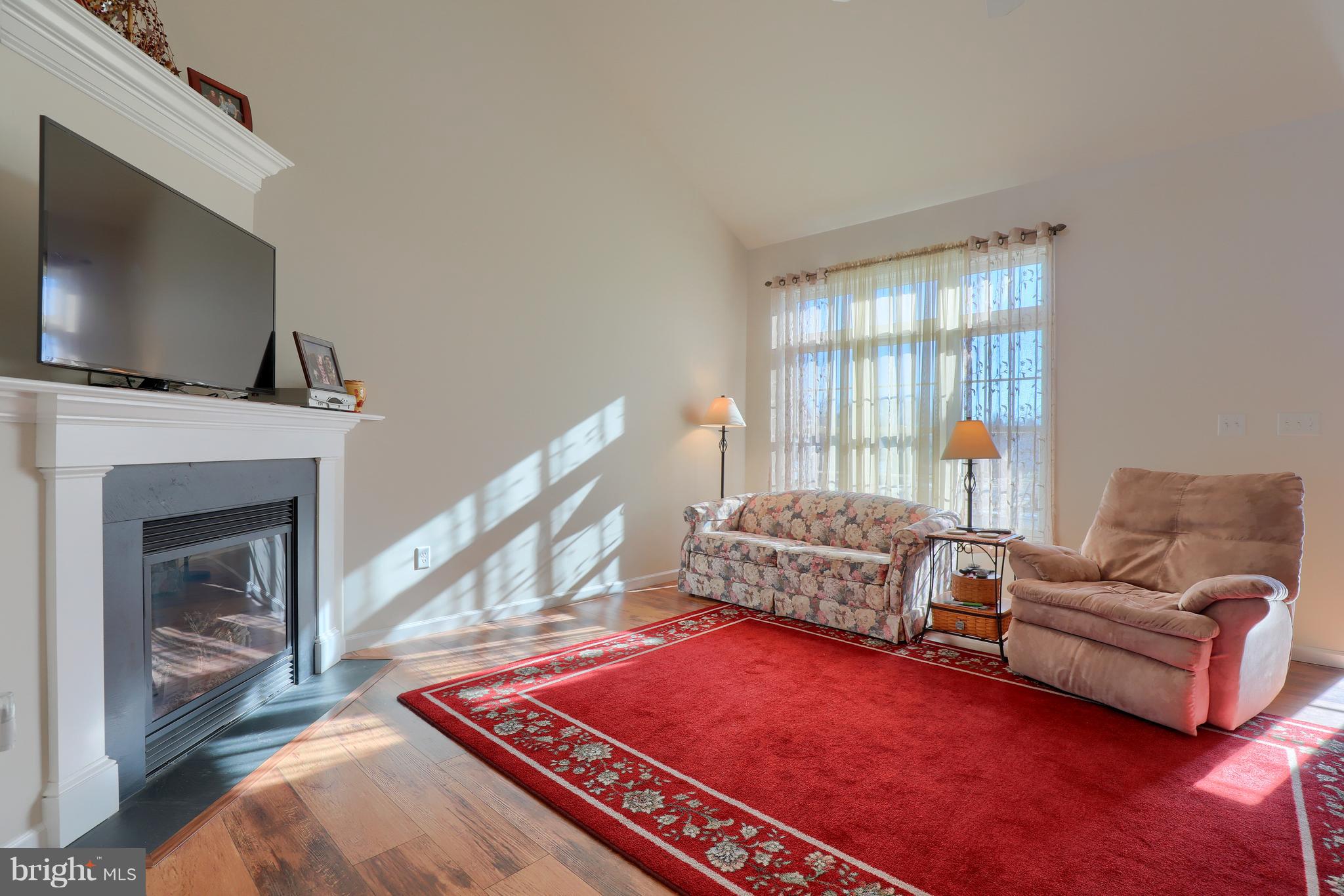 CEDAR HOLLOW - Residential