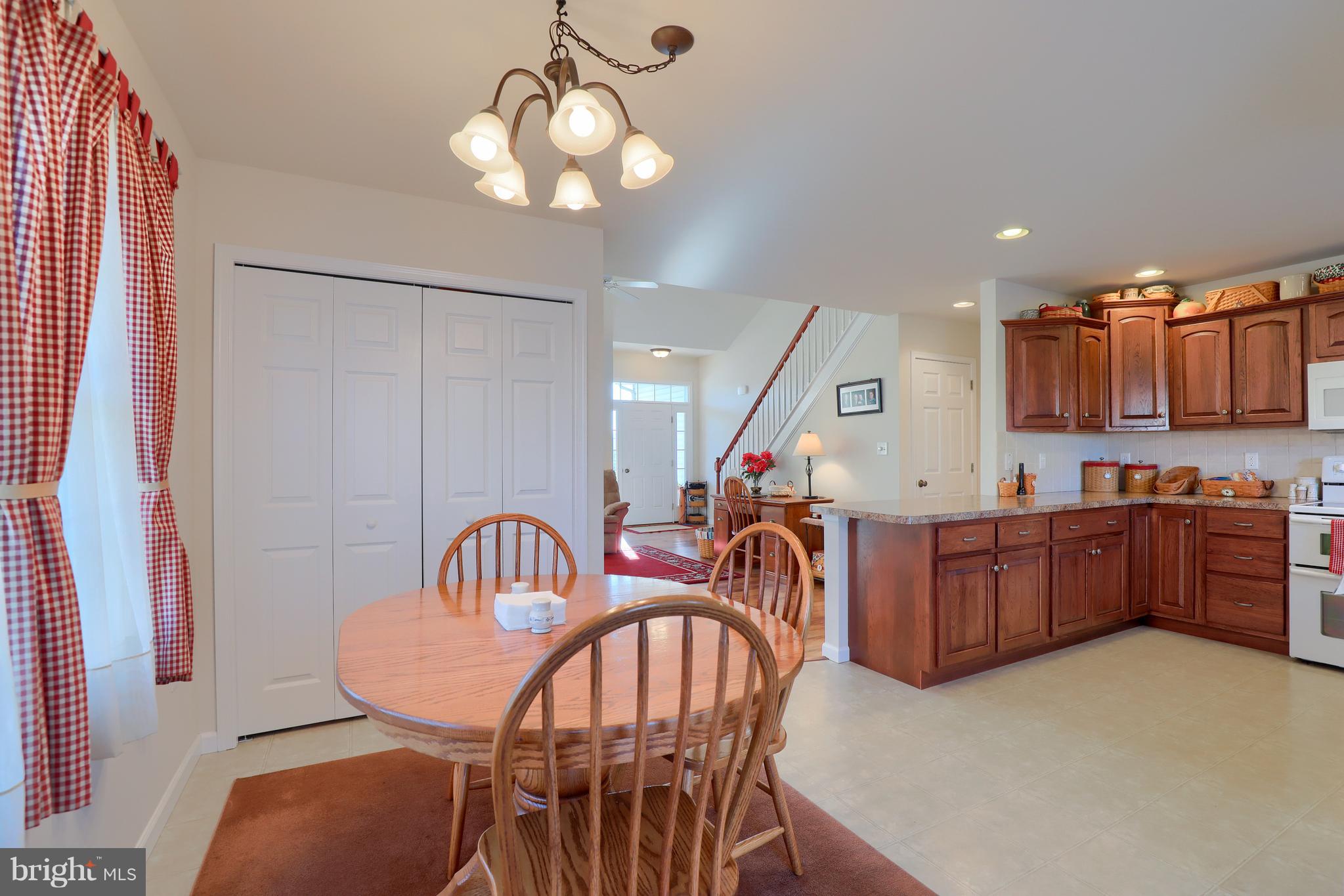 CEDAR HOLLOW - Residential