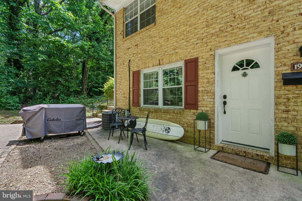 Photo of 19 - C Heritage Court, ANNAPOLIS, MD 21401 (MLS # MDAA2147778)
