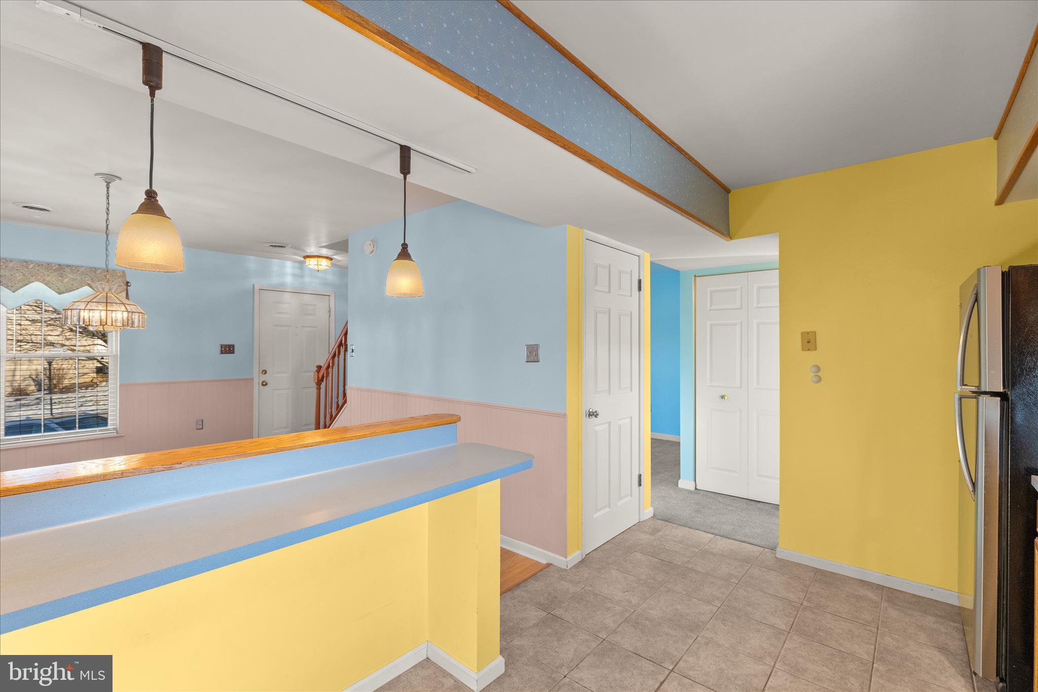 CROWN POINTE CONDOMINIUMS - Residential