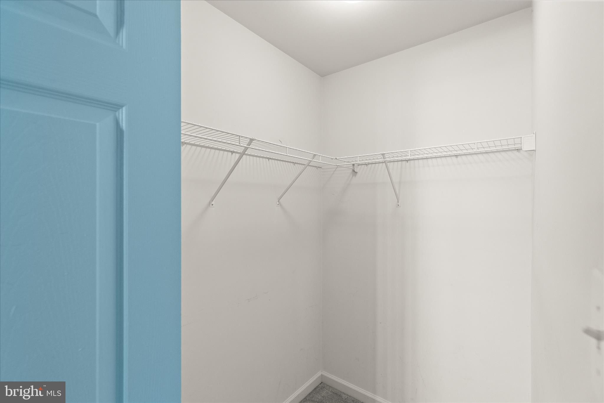 CROWN POINTE CONDOMINIUMS - Residential