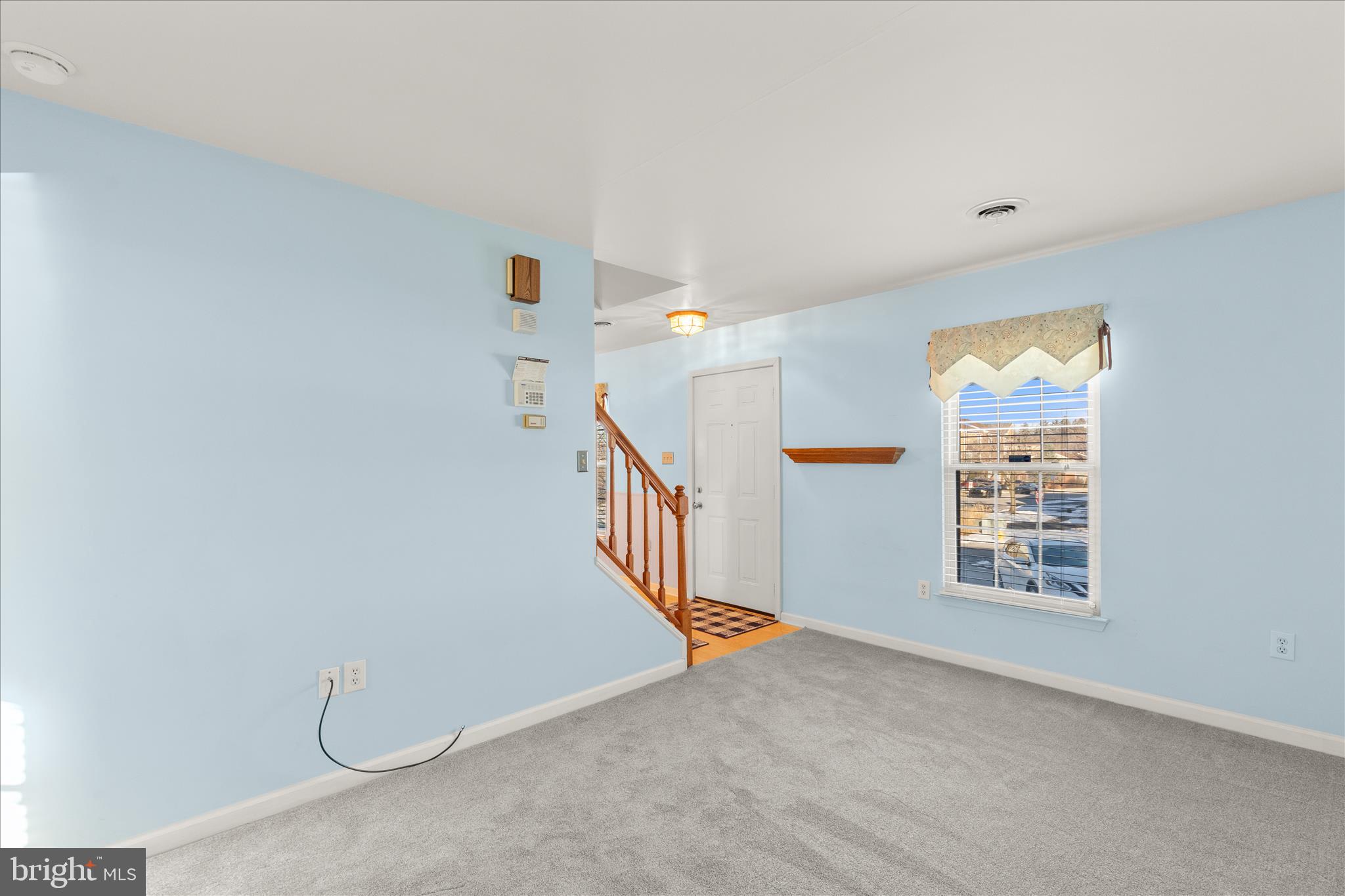 CROWN POINTE CONDOMINIUMS - Residential