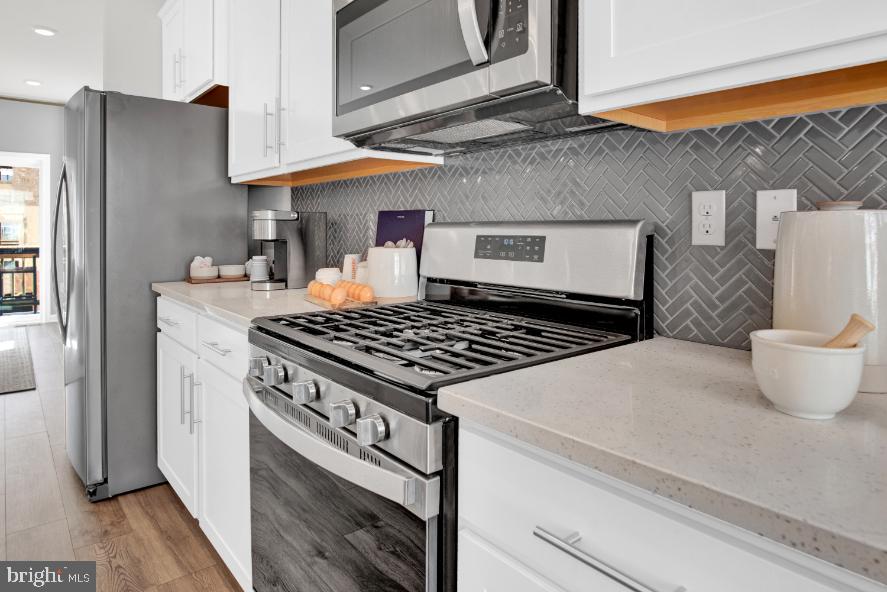 WOODYARD - Residential