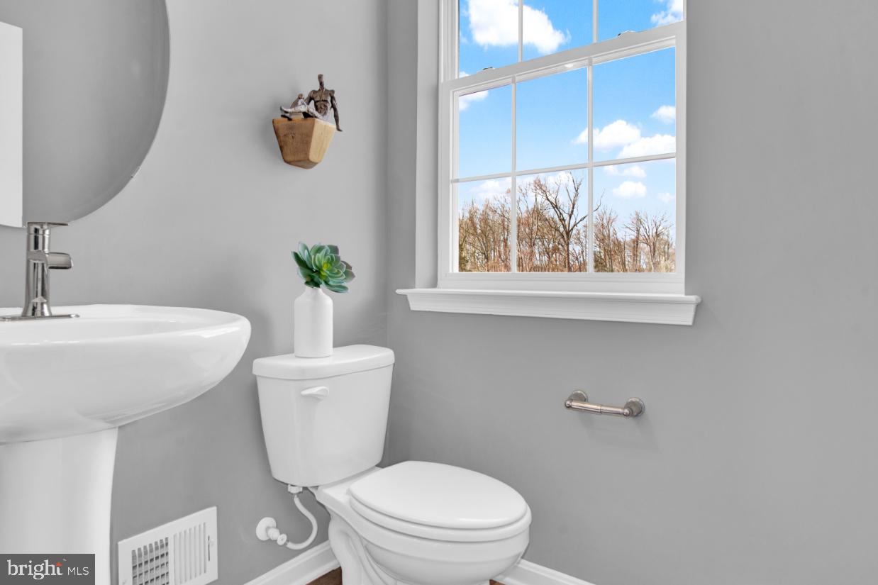 WOODYARD - Residential