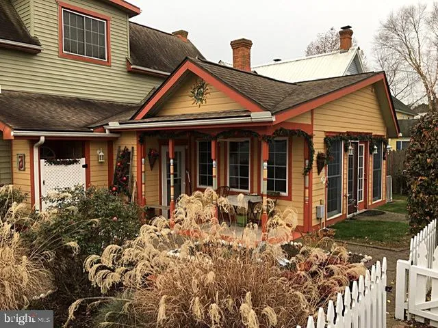 Milton, Delaware 19968, United States, 3 Bedrooms Bedrooms, ,2 BathroomsBathrooms,Residential,Contingent,81368