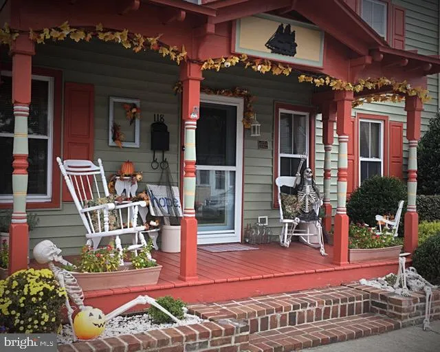 Milton, Delaware 19968, United States, 3 Bedrooms Bedrooms, ,2 BathroomsBathrooms,Residential,Contingent,81368