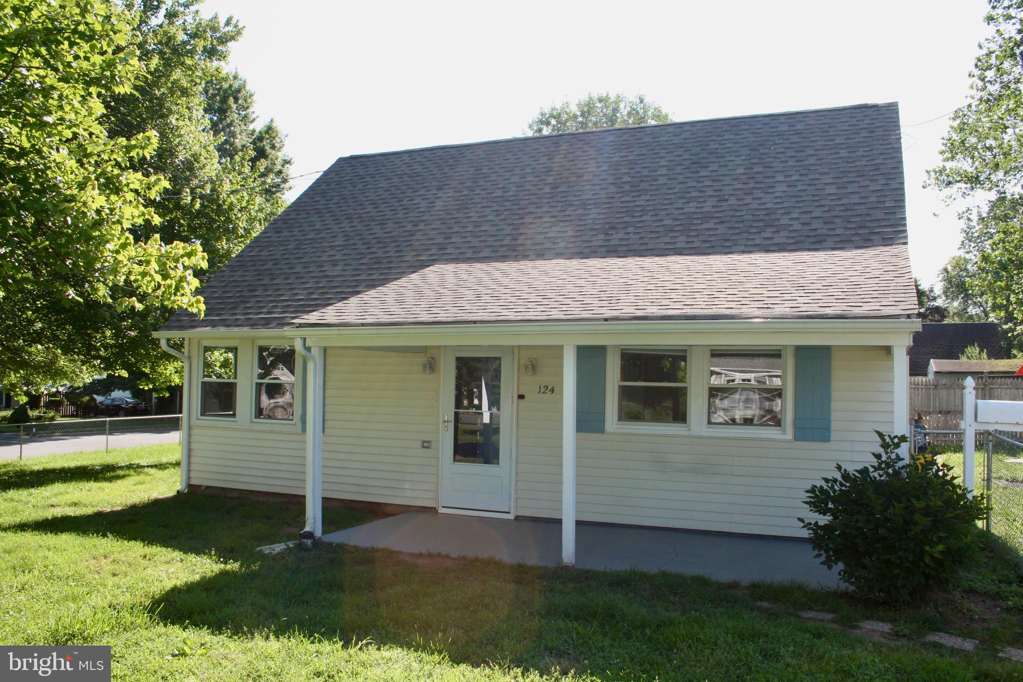124 STRATFORD AVENUE