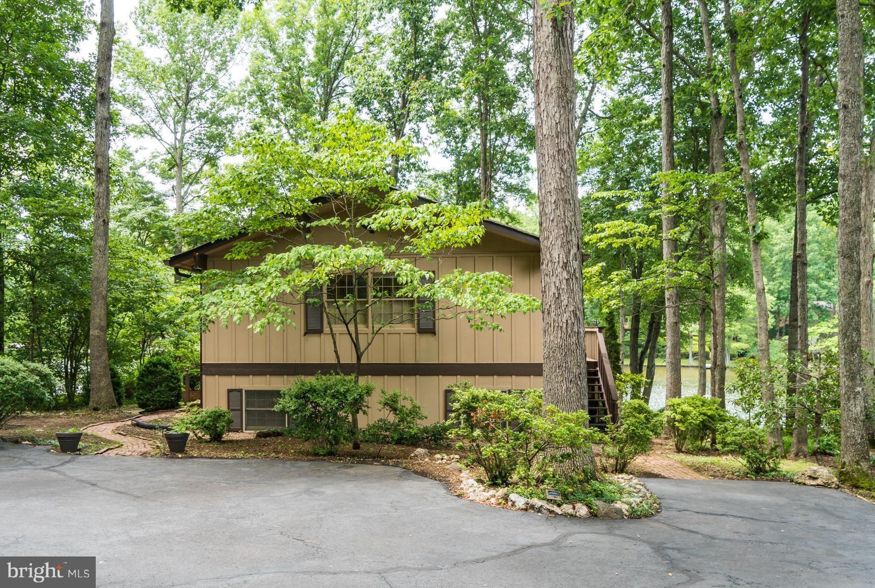 LAKE OF THE WOODS - Residential