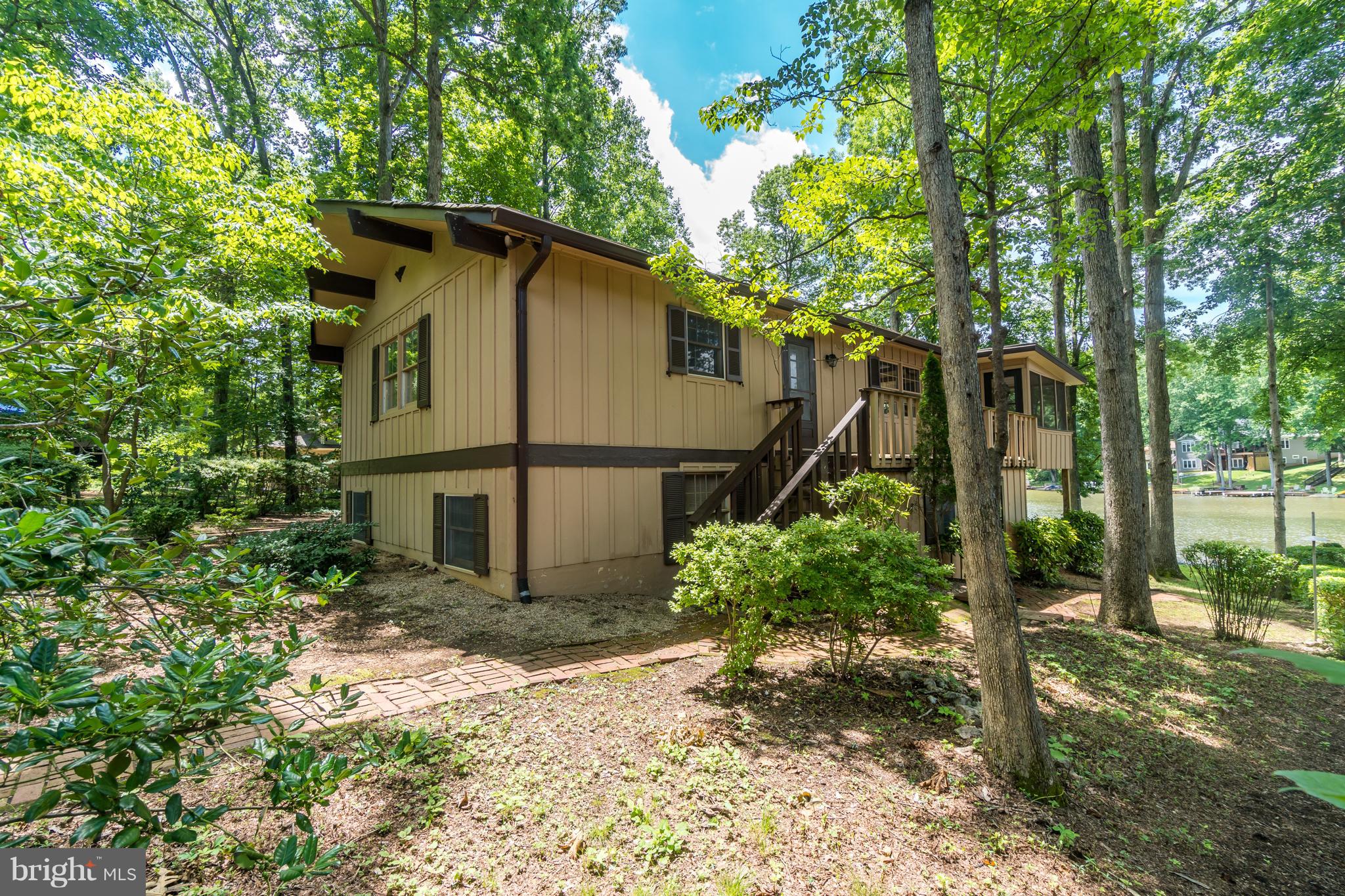 LAKE OF THE WOODS - Residential