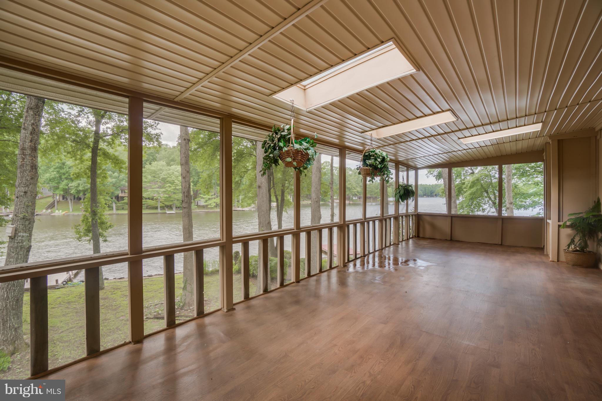 LAKE OF THE WOODS - Residential