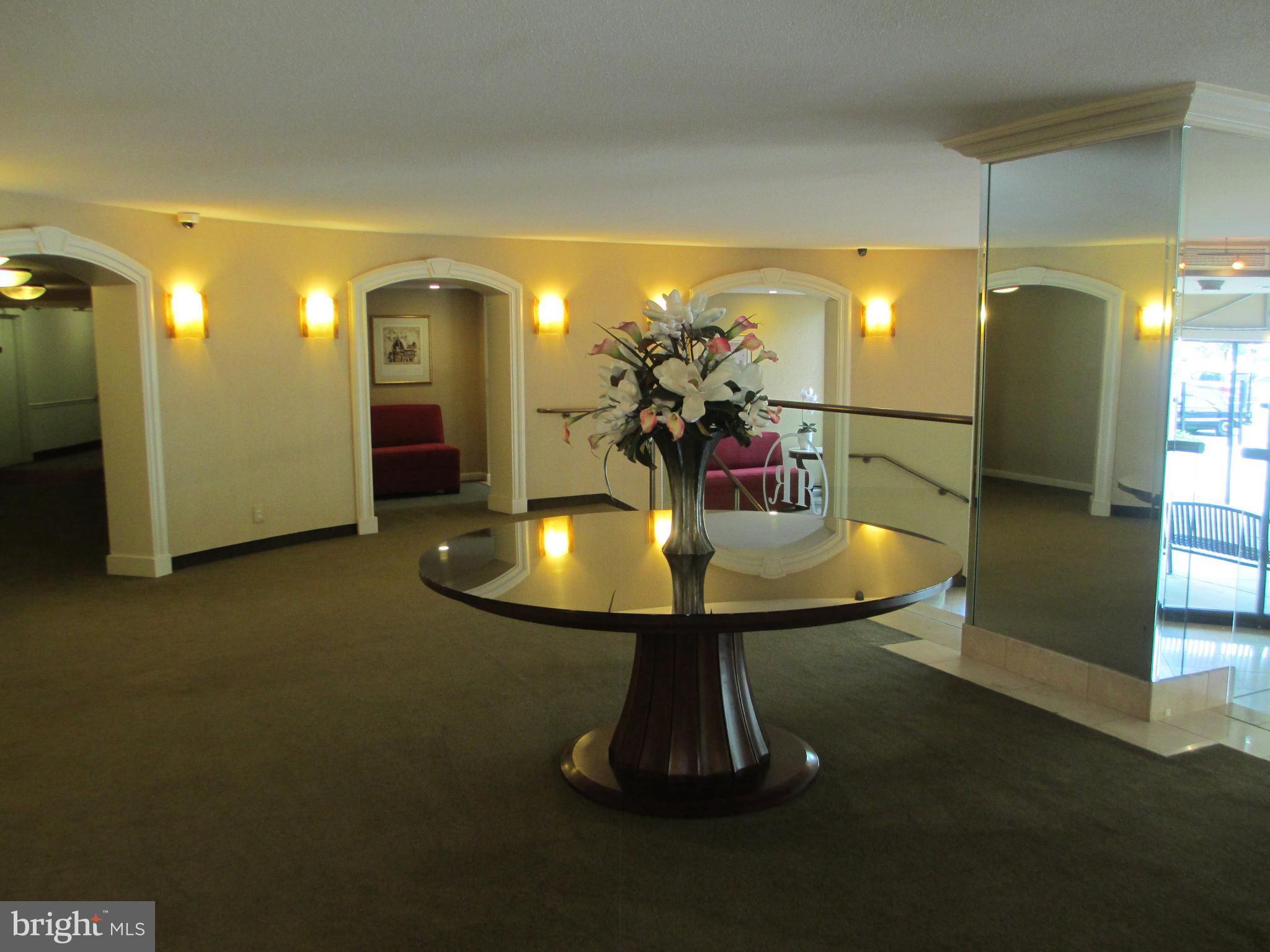 ROTONDA - Residential Lease