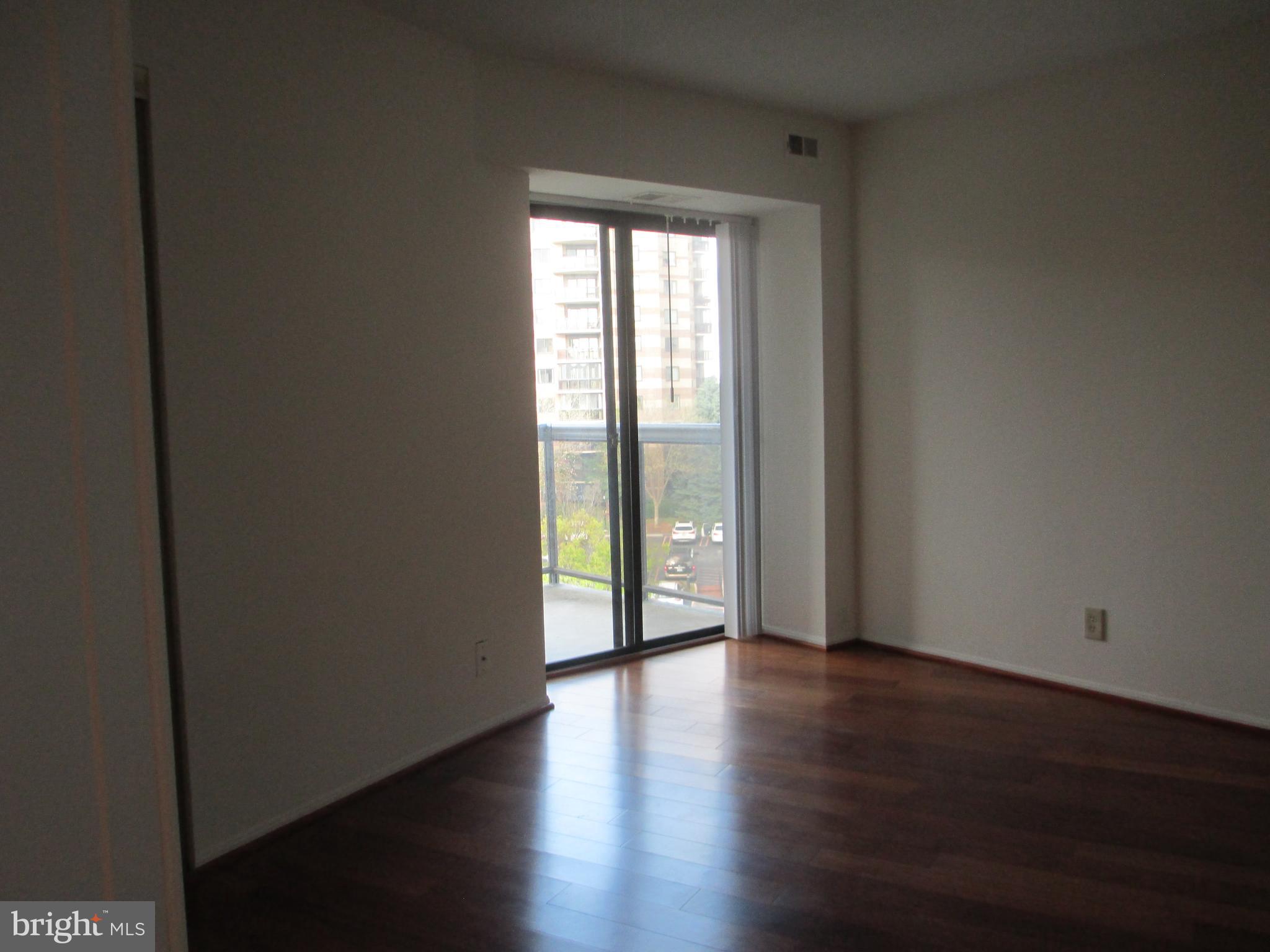 ROTONDA - Residential Lease