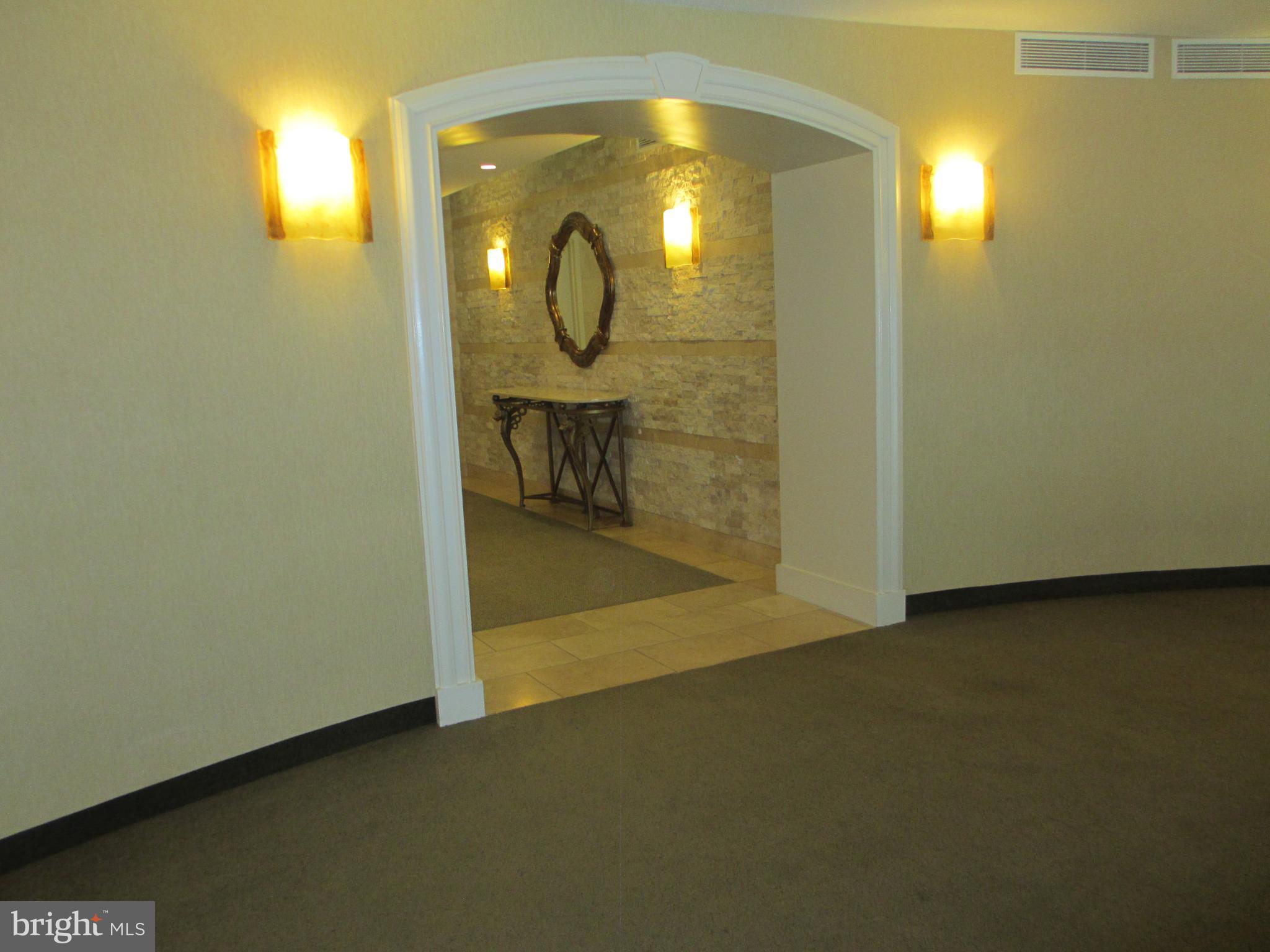 ROTONDA - Residential Lease