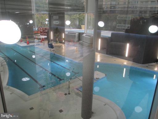 ROTONDA - Residential Lease