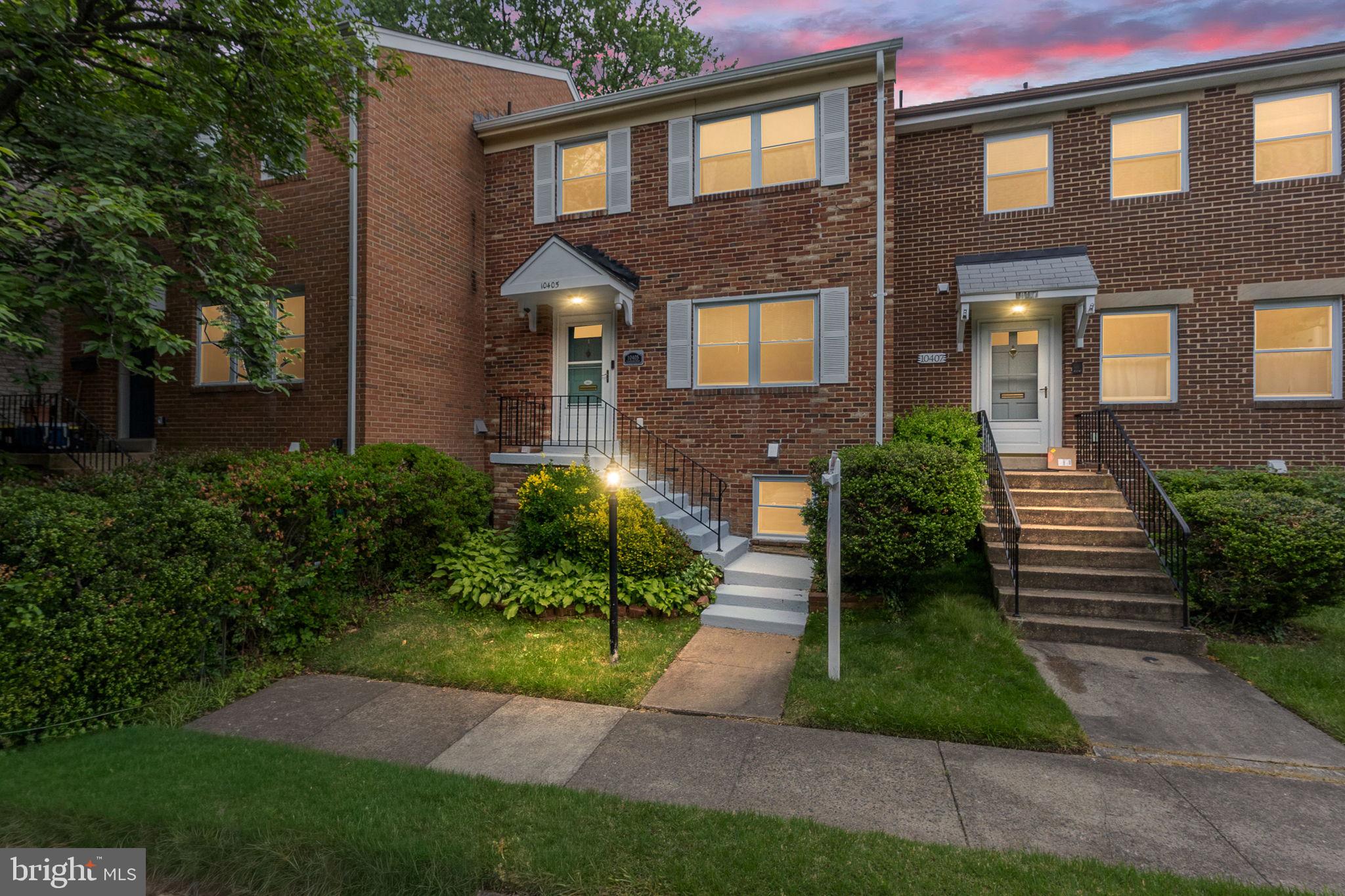 COURTHOUSE SQUARE - Residential