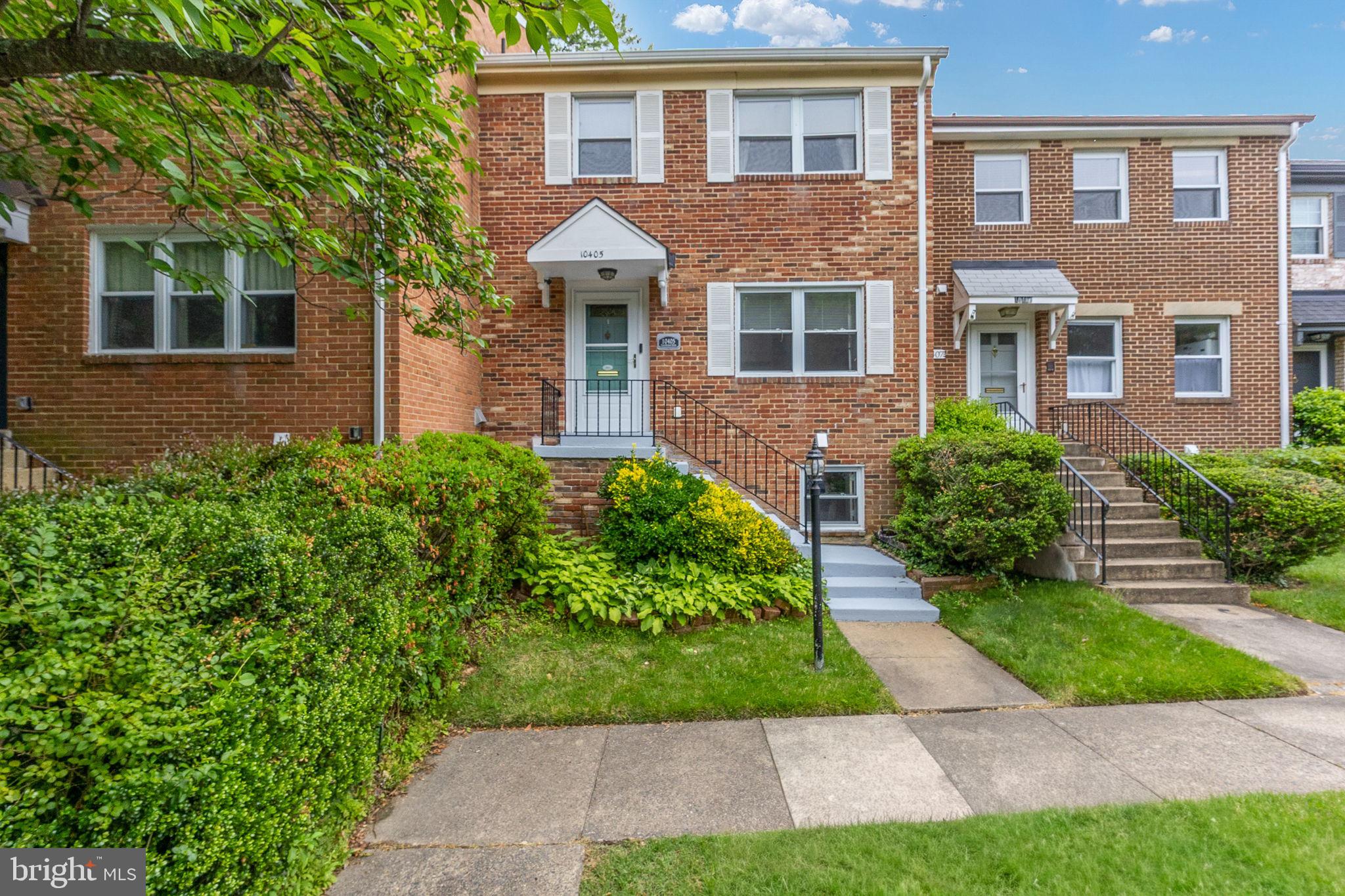 COURTHOUSE SQUARE - Residential