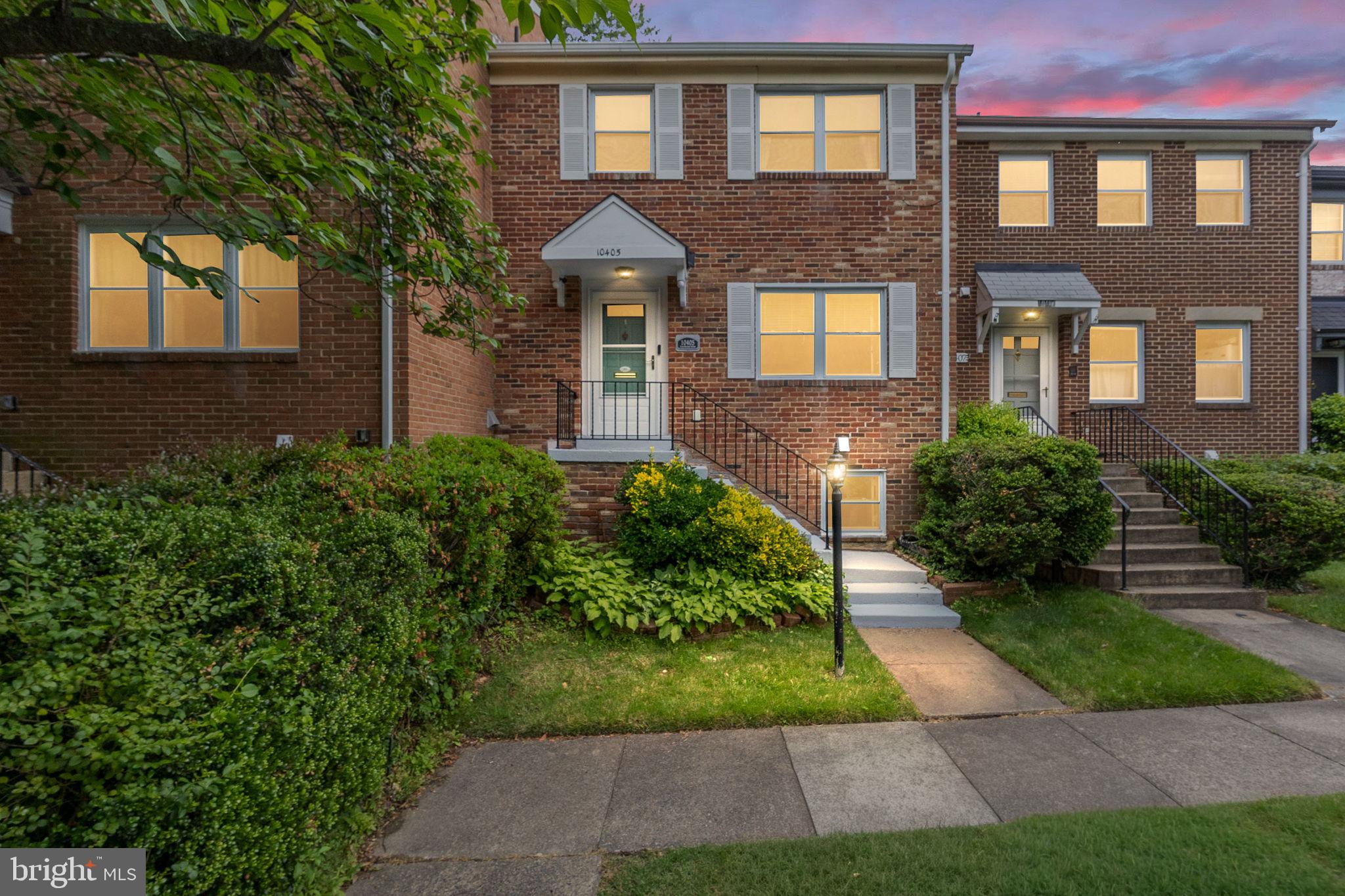 COURTHOUSE SQUARE - Residential