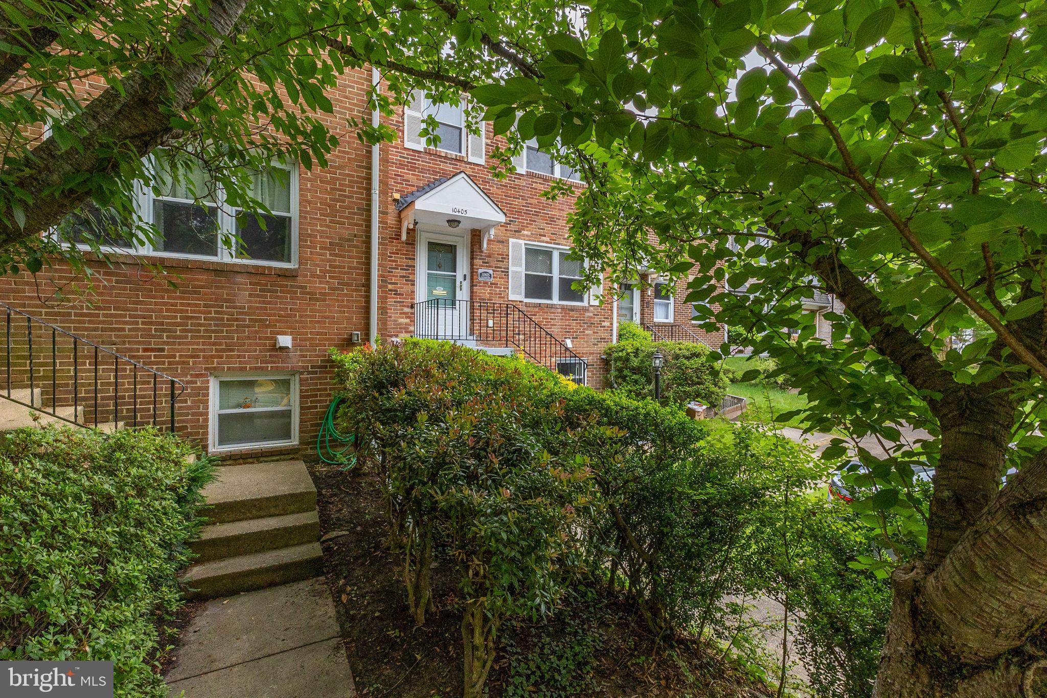 COURTHOUSE SQUARE - Residential