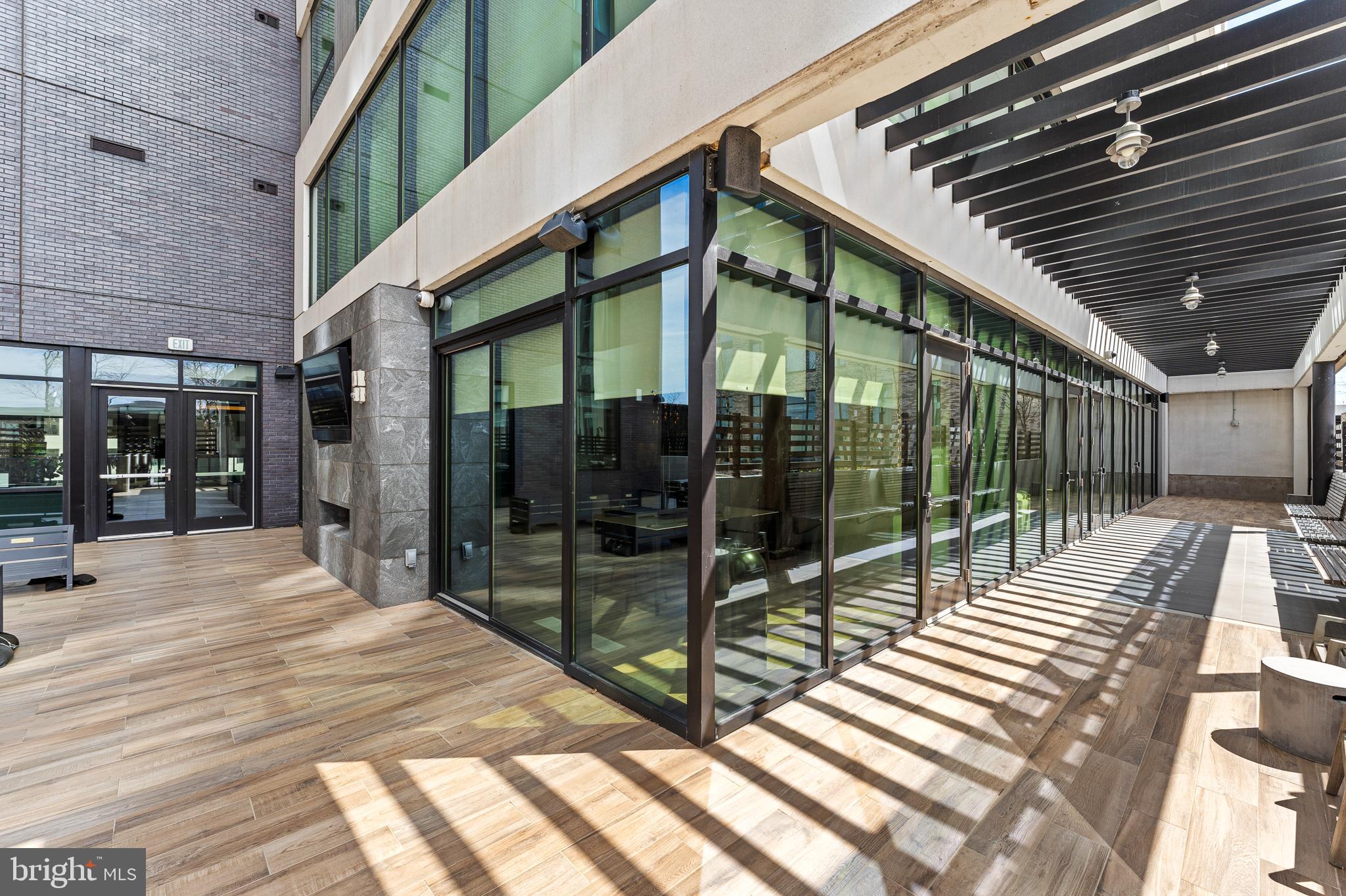 THE VERSE CONDO - Residential