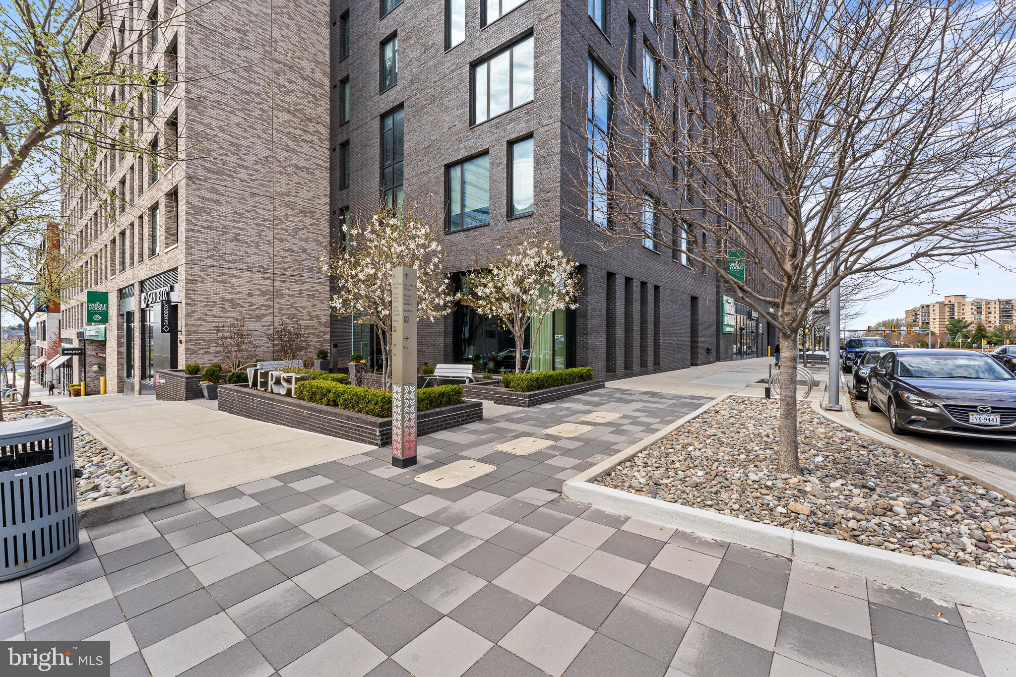 THE VERSE CONDO - Residential