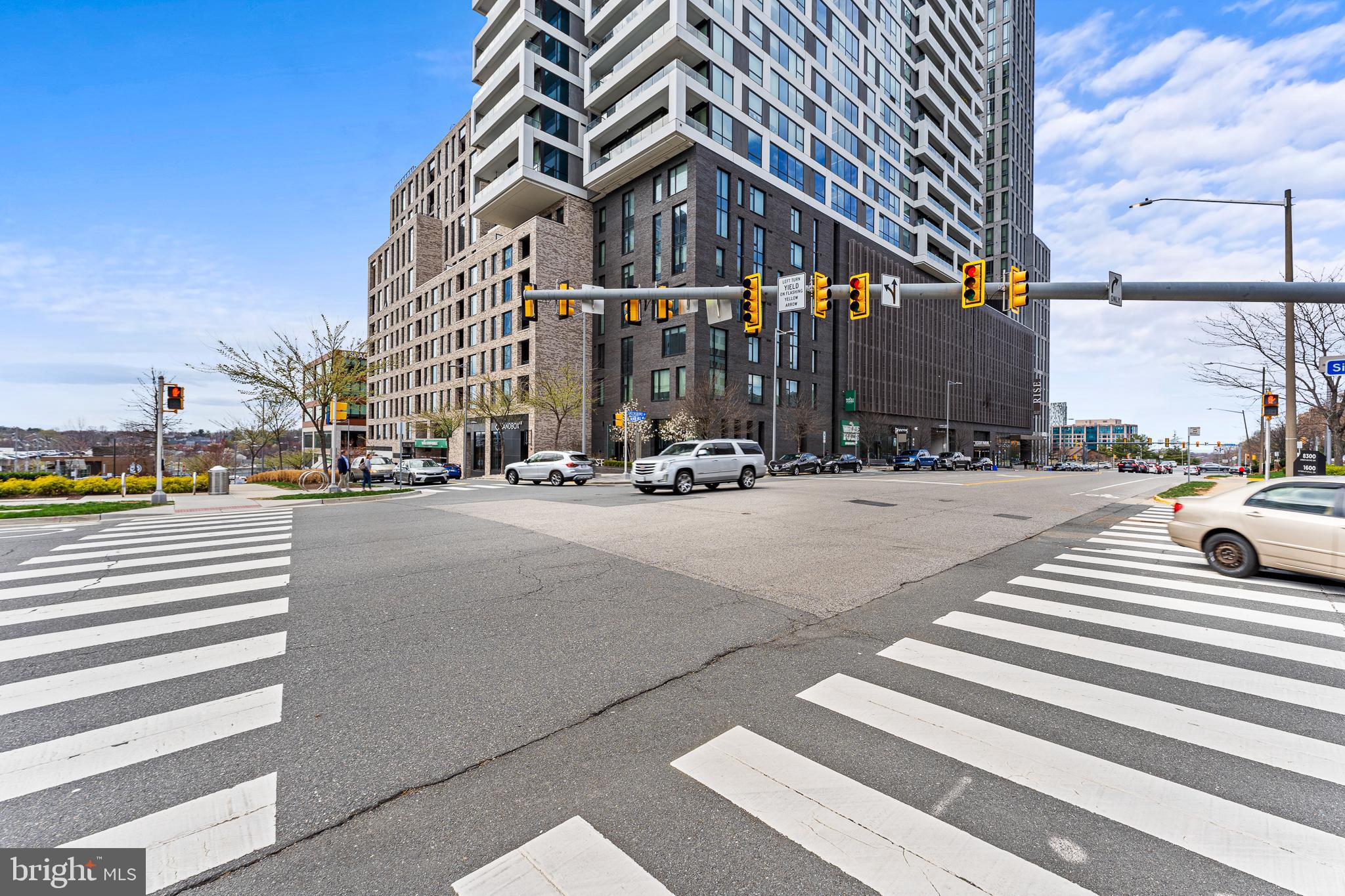 THE VERSE CONDO - Residential