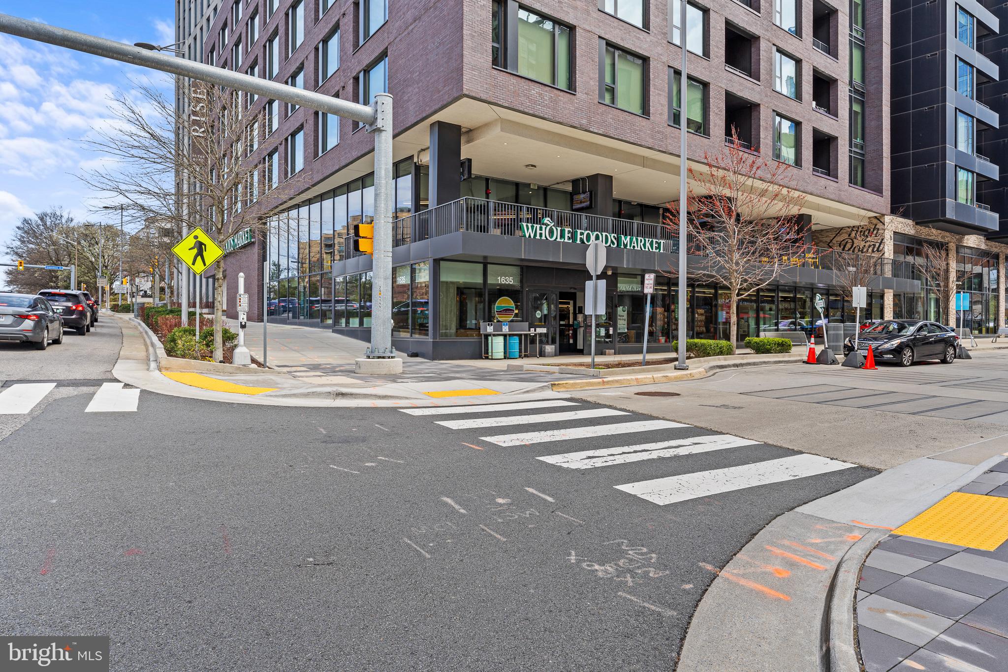 THE VERSE CONDO - Residential